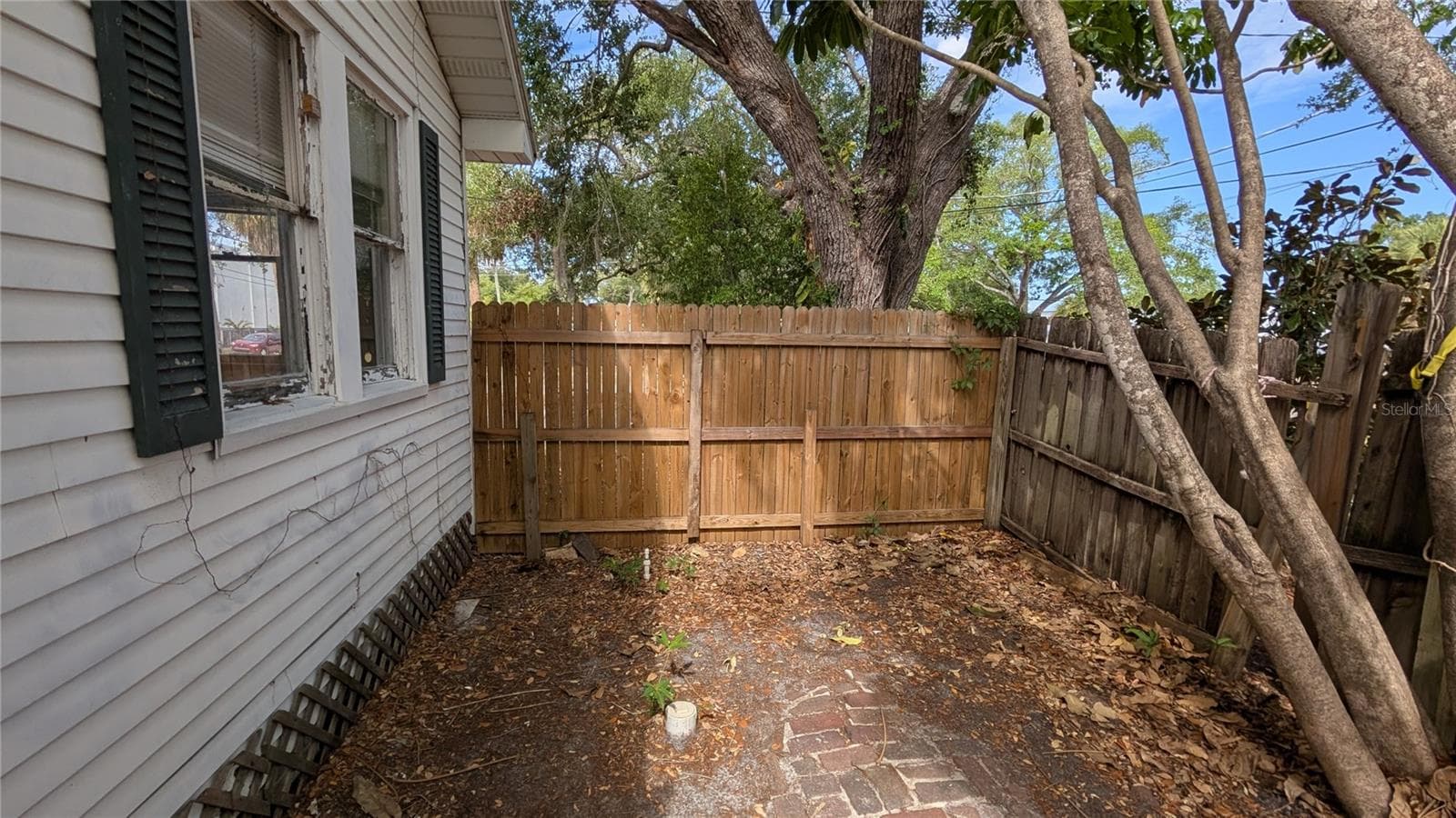 Duplex at 114 S BUNGALOW PARK AVE, TAMPA, photo 34 of 100