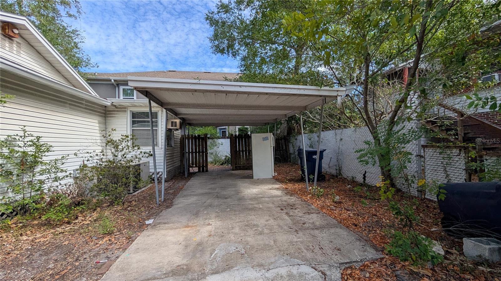 Duplex at 114 S BUNGALOW PARK AVE, TAMPA, photo 40 of 100