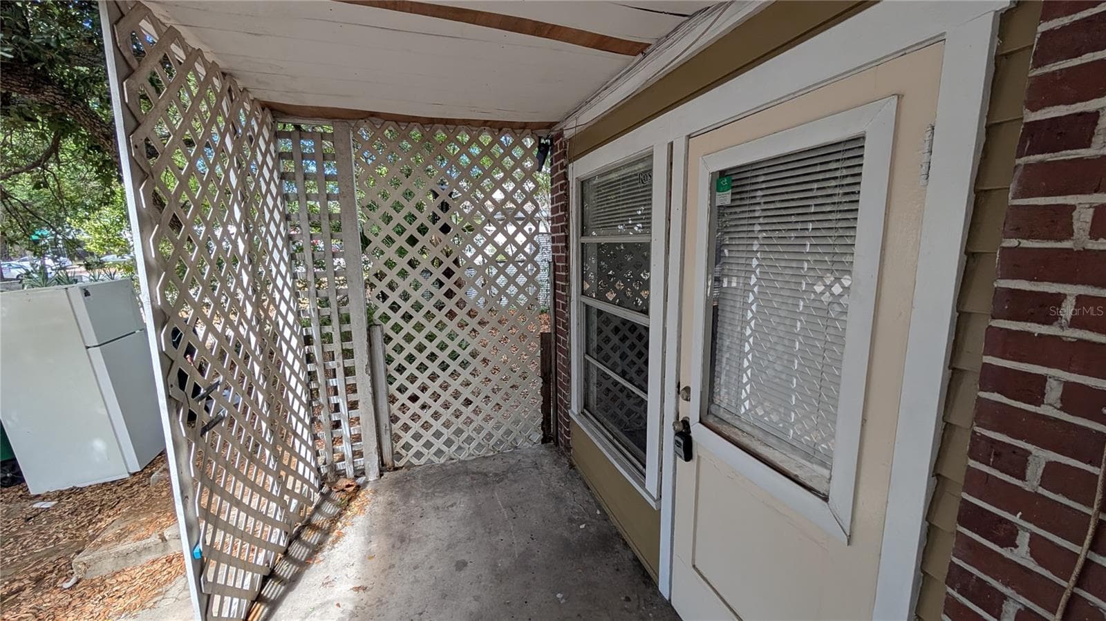 Duplex at 114 S BUNGALOW PARK AVE, TAMPA, photo 46 of 100