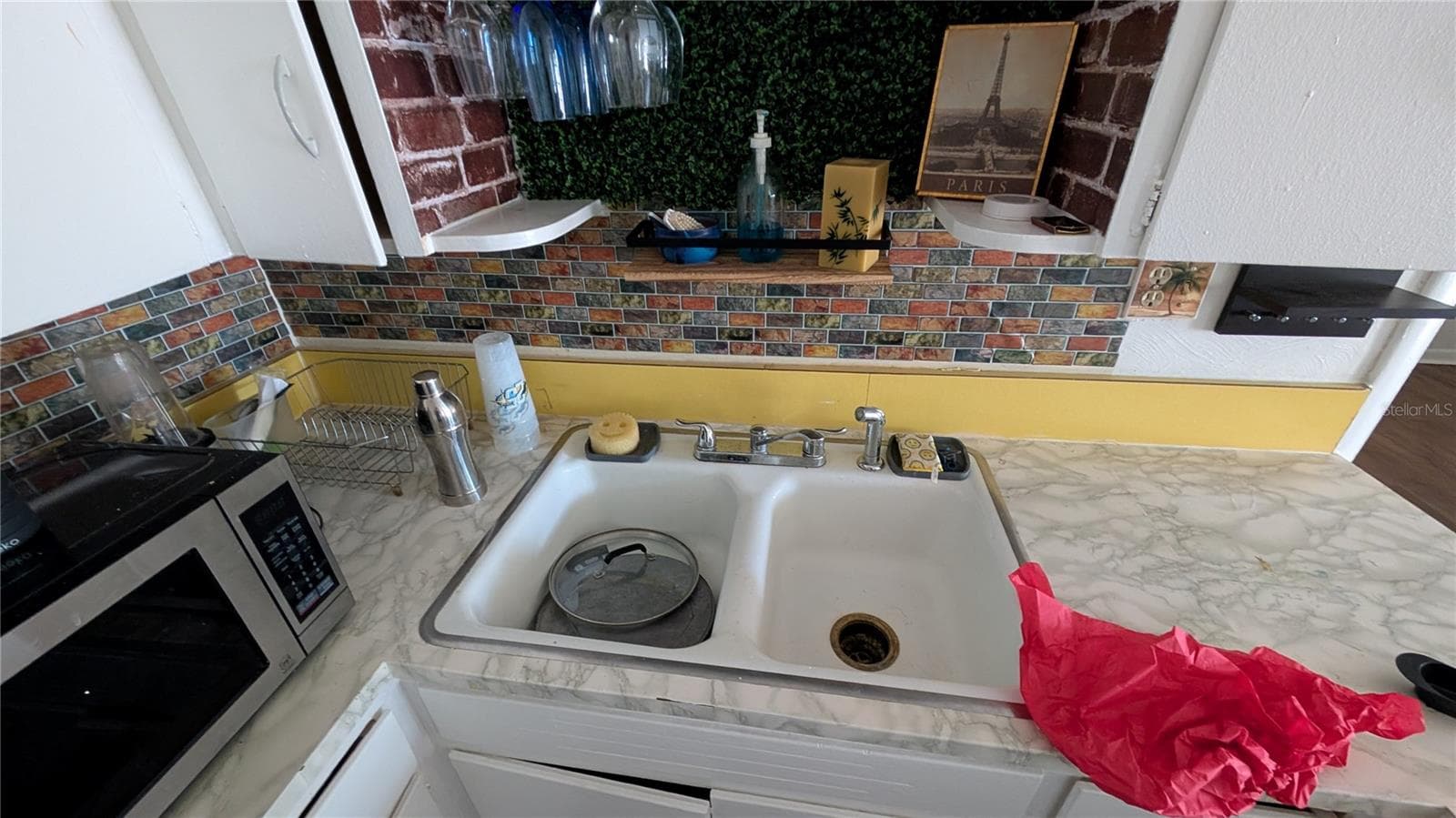 Duplex at 114 S BUNGALOW PARK AVE, TAMPA, photo 52 of 100