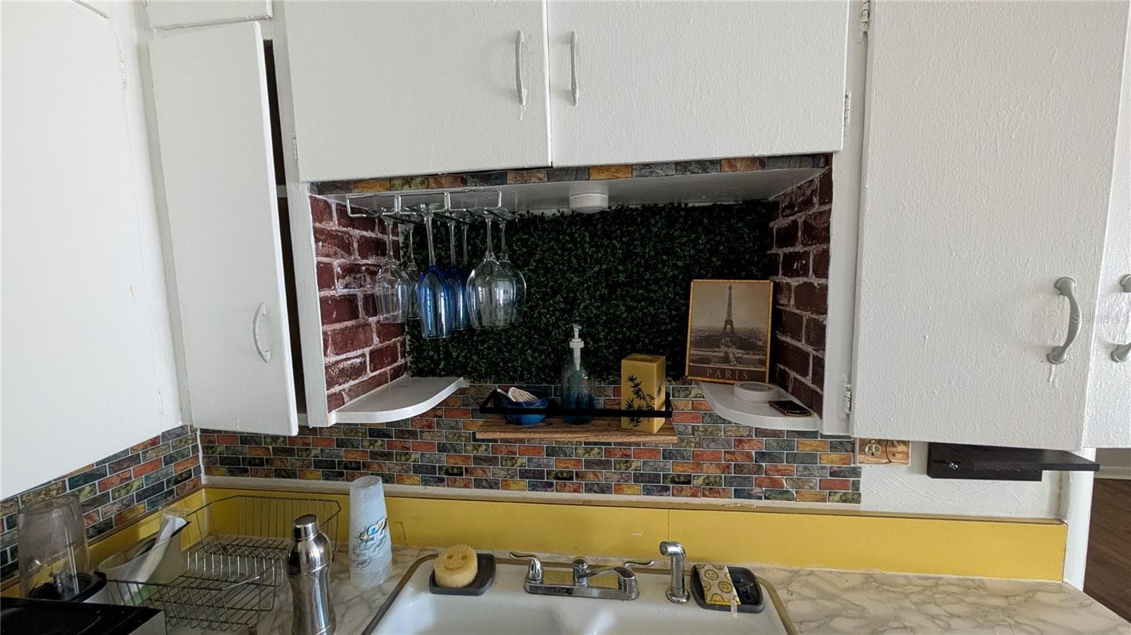 Duplex at 114 S BUNGALOW PARK AVE, TAMPA, photo 53 of 100