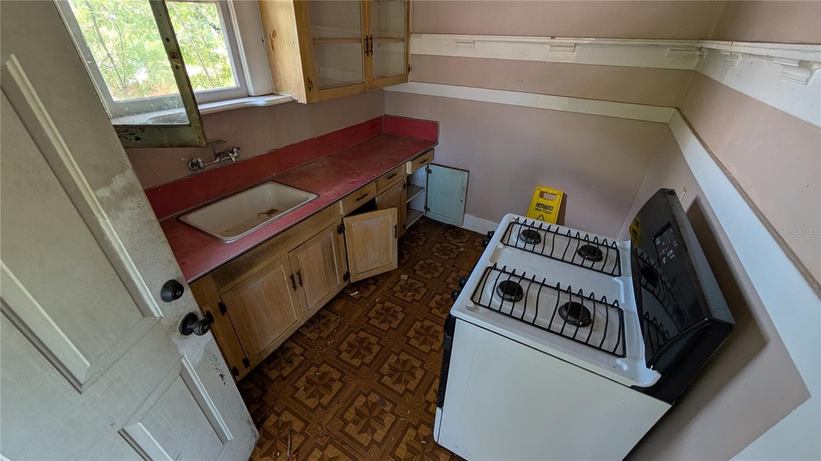 Duplex at 114 S BUNGALOW PARK AVE, TAMPA, photo 66 of 100