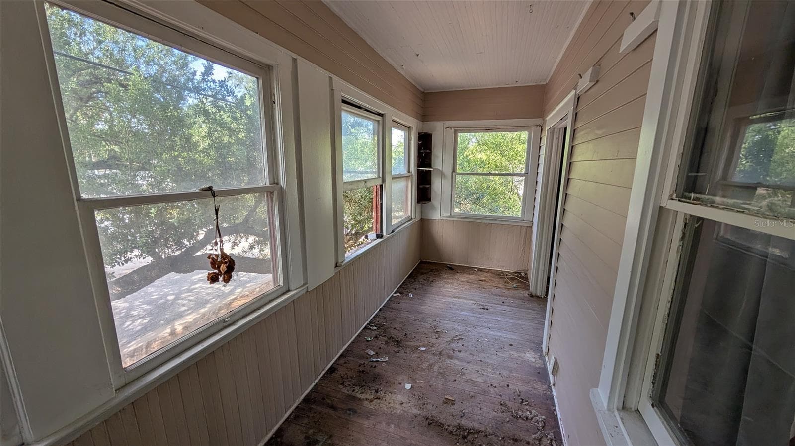 Duplex at 114 S BUNGALOW PARK AVE, TAMPA, photo 78 of 100