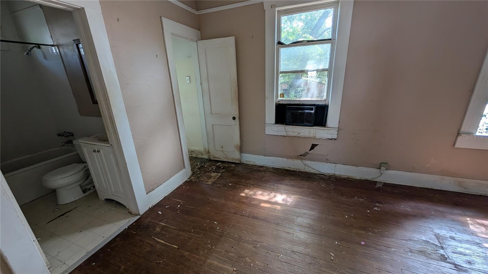 Duplex at 114 S BUNGALOW PARK AVE, TAMPA, photo 90 of 100