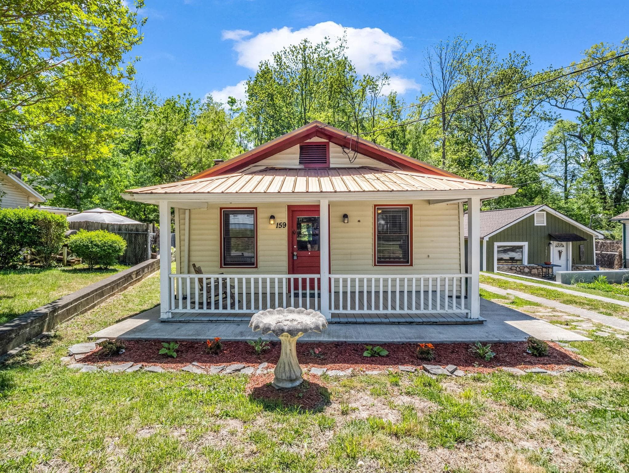 Welcome home to 159 Onteora Blvd - Asheville