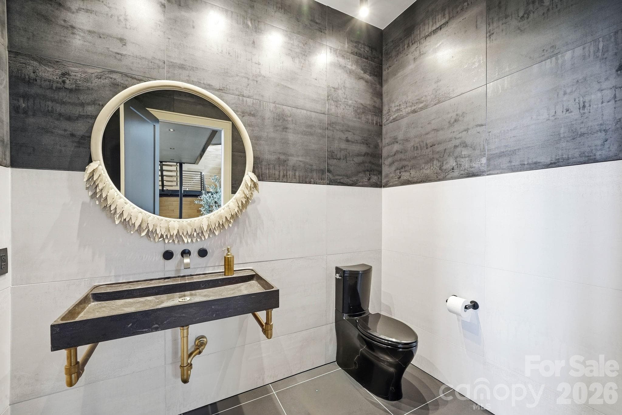 Powder bath, main level - 270 Osprey Drive, Banner Elk