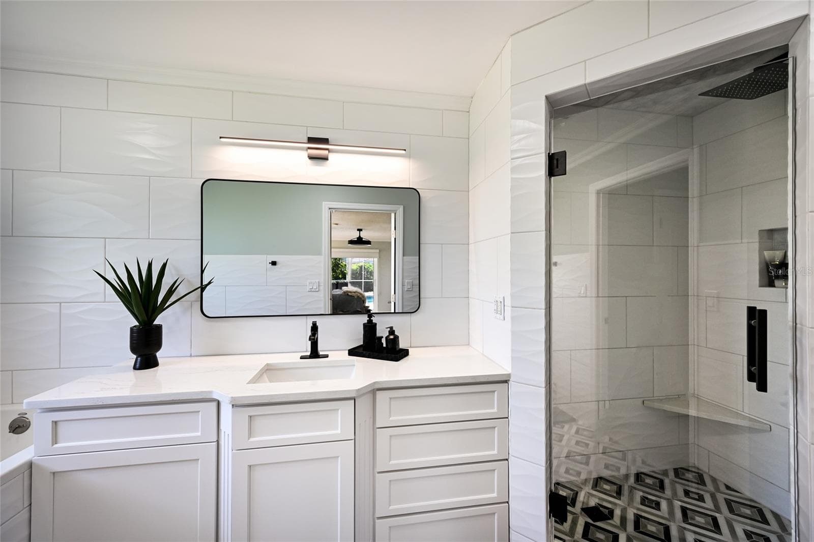 Single Family Residence at 430 BIRD KEY DR, SARASOTA, photo 22 of 46
