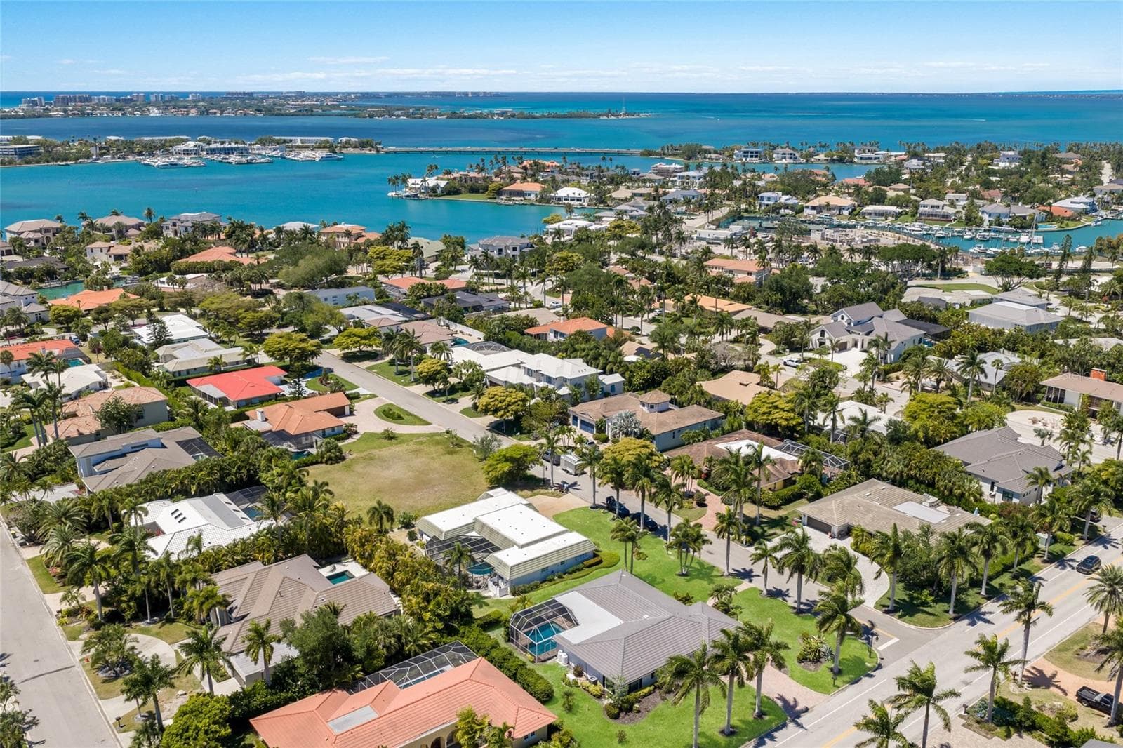 Single Family Residence at 430 BIRD KEY DR, SARASOTA, photo 42 of 46