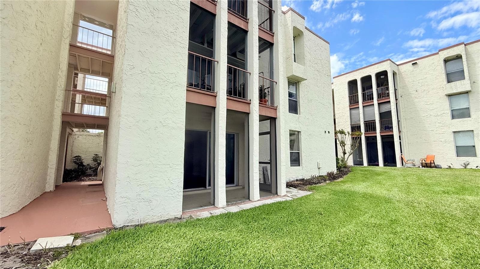 Condominium at 524 ORANGE DR #11, ALTAMONTE SPRINGS, photo 19 of 27