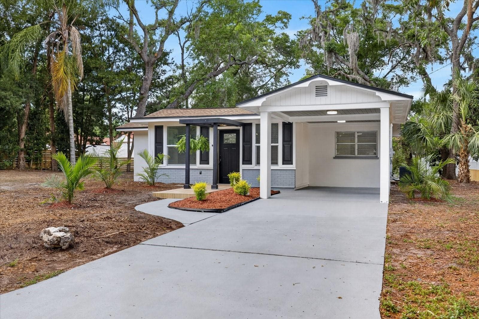 Single Family Residence at 7806 E 114TH AVE, TAMPA, photo 2 of 34