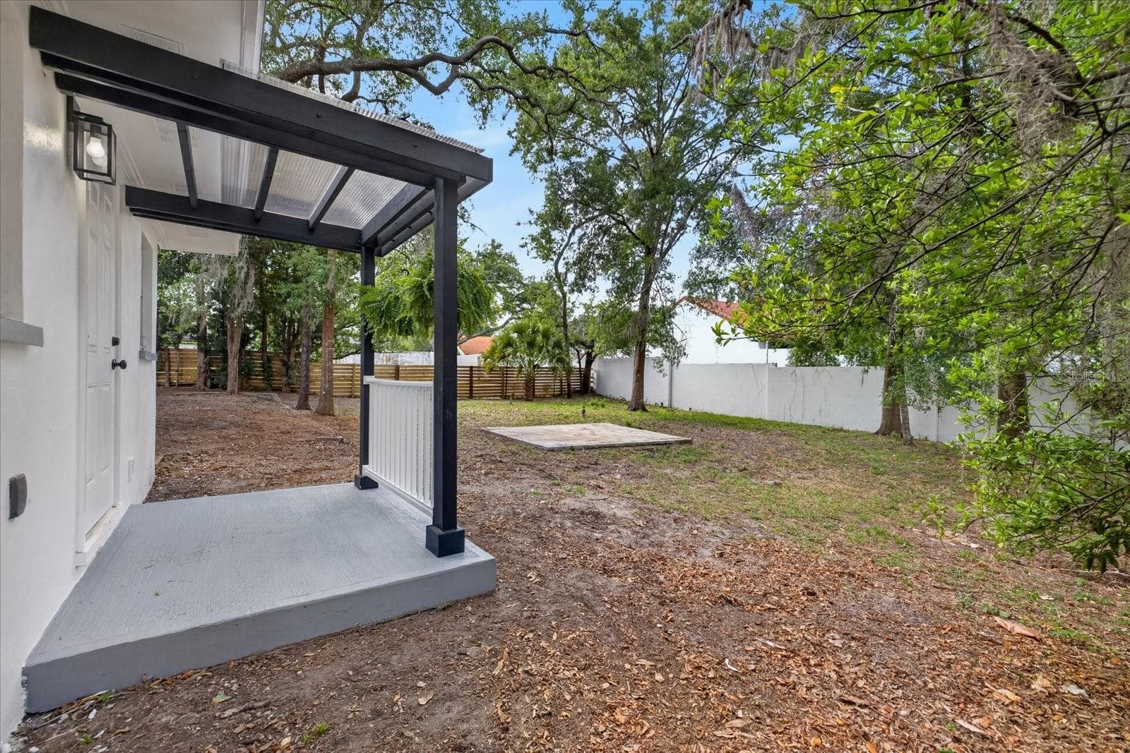 Single Family Residence at 7806 E 114TH AVE, TAMPA, photo 6 of 34