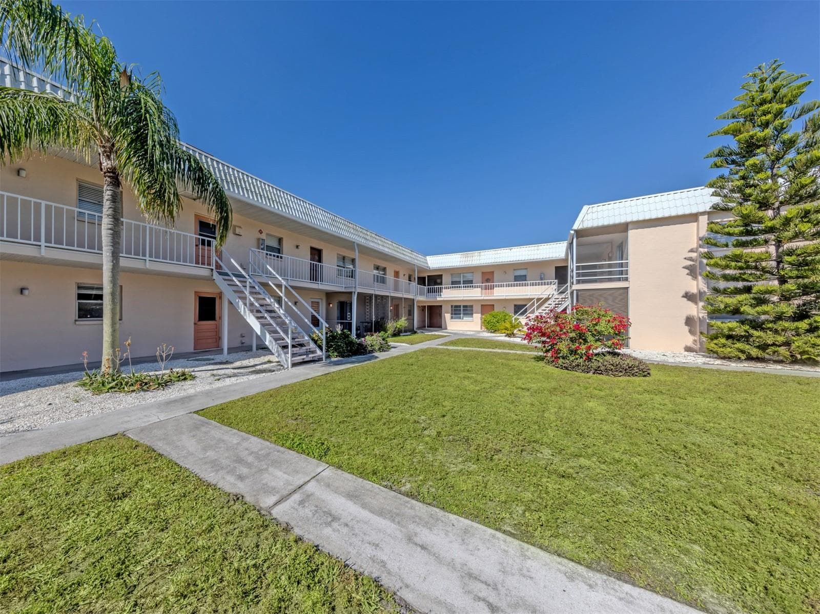 Condominium at 400 BASE AVE E #227, VENICE, photo 19 of 35