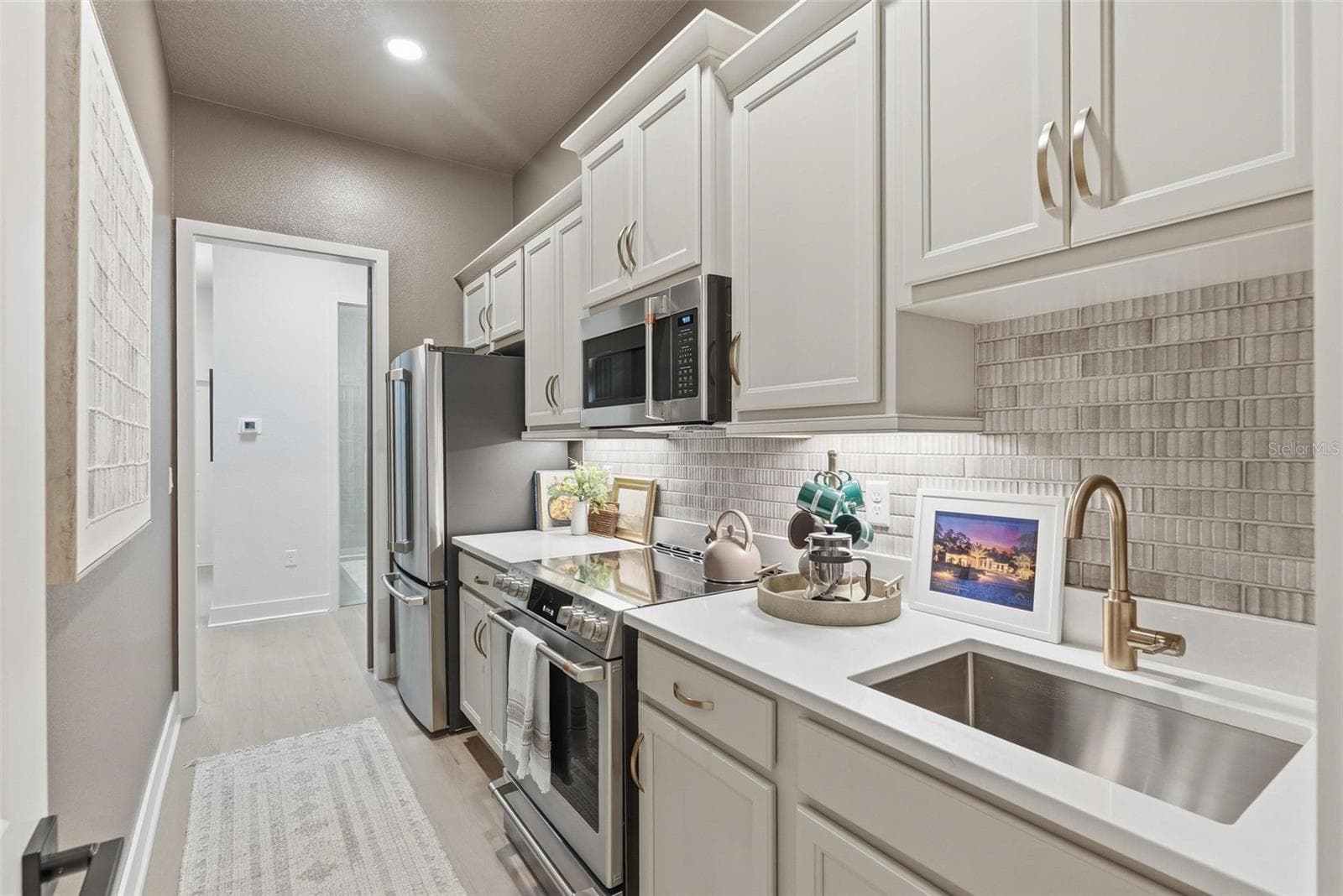 Single Family Residence at 461 N TYMBER CREEK RD, ORMOND BEACH, photo 18 of 45