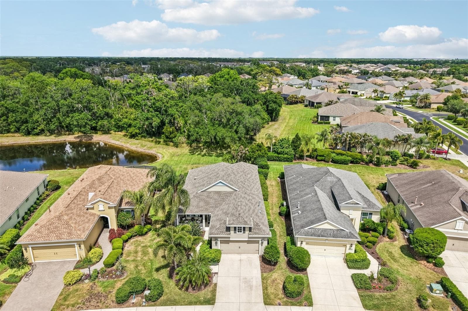 Single Family Residence at 12307 WHISPER LAKE DR, BRADENTON, photo 25 of 35