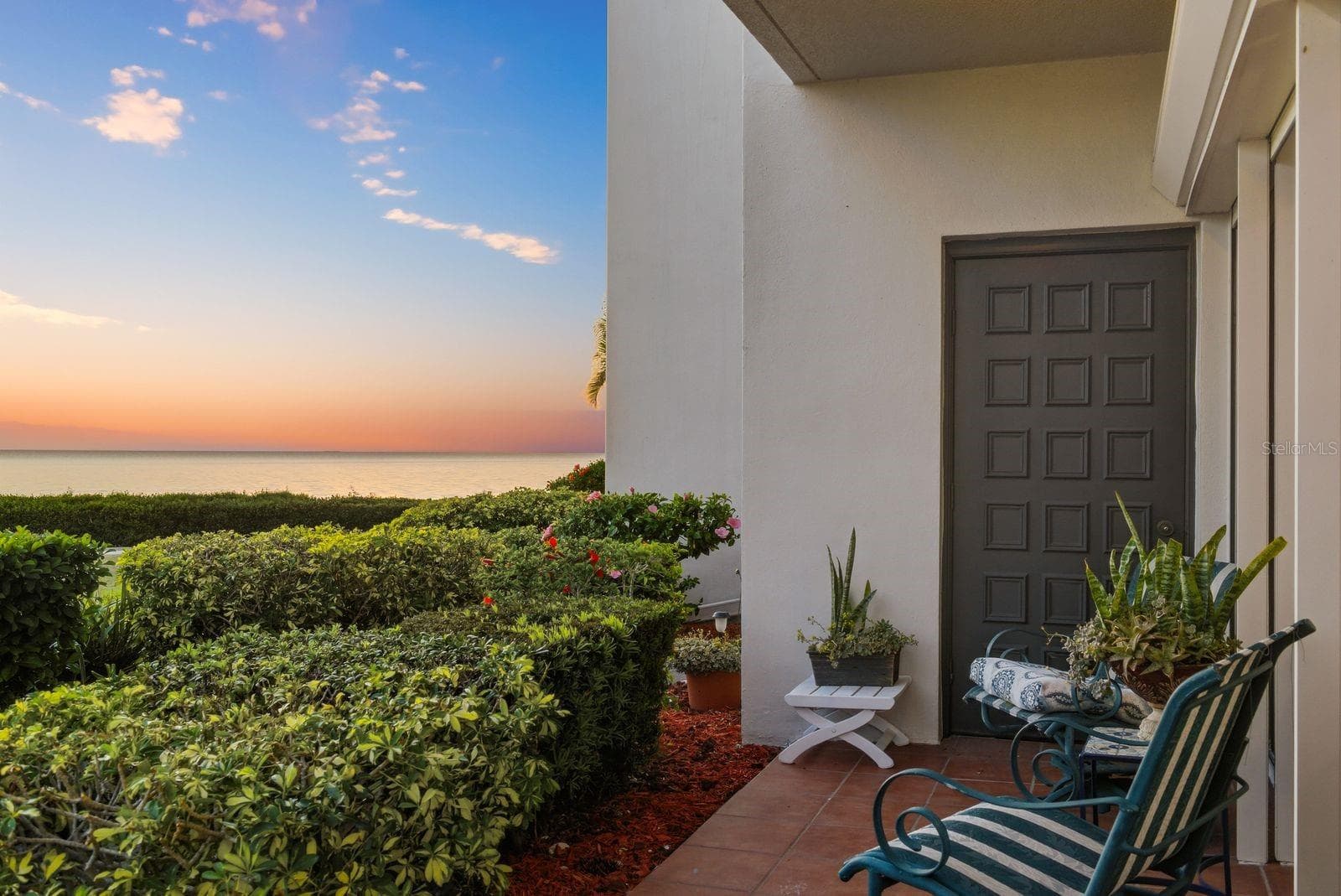 Private Patio to Capture Stunning Sunsets - 302 MARINER DR #302, TARPON SPRINGS