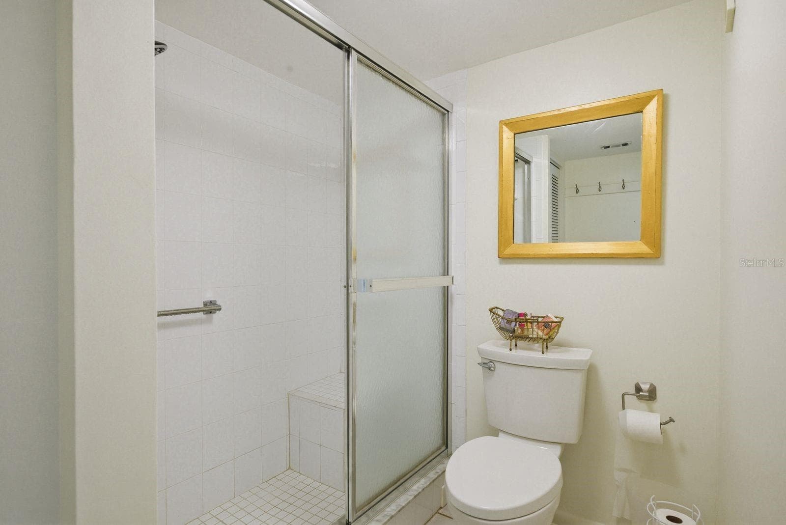 Primary Private Bathroom - 302 MARINER DR #302, TARPON SPRINGS