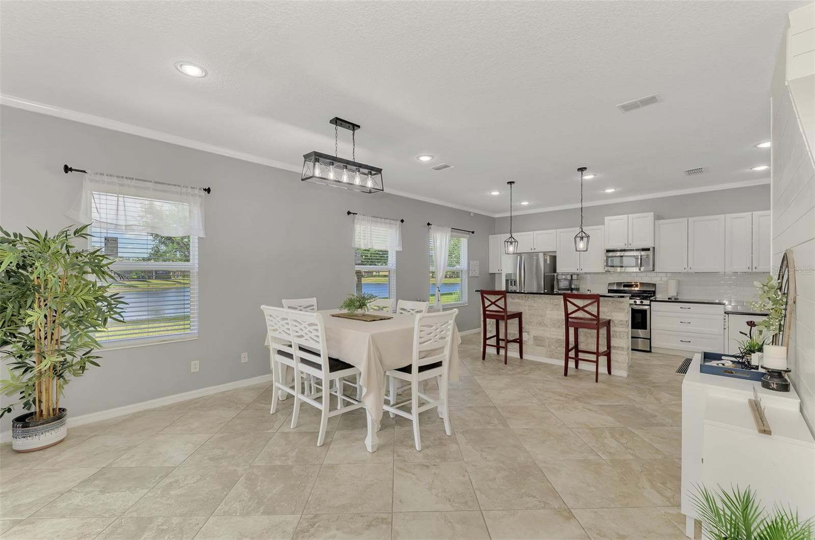 Single Family Residence at 5008 MISSION PARK LN, BRADENTON, photo 19 of 86