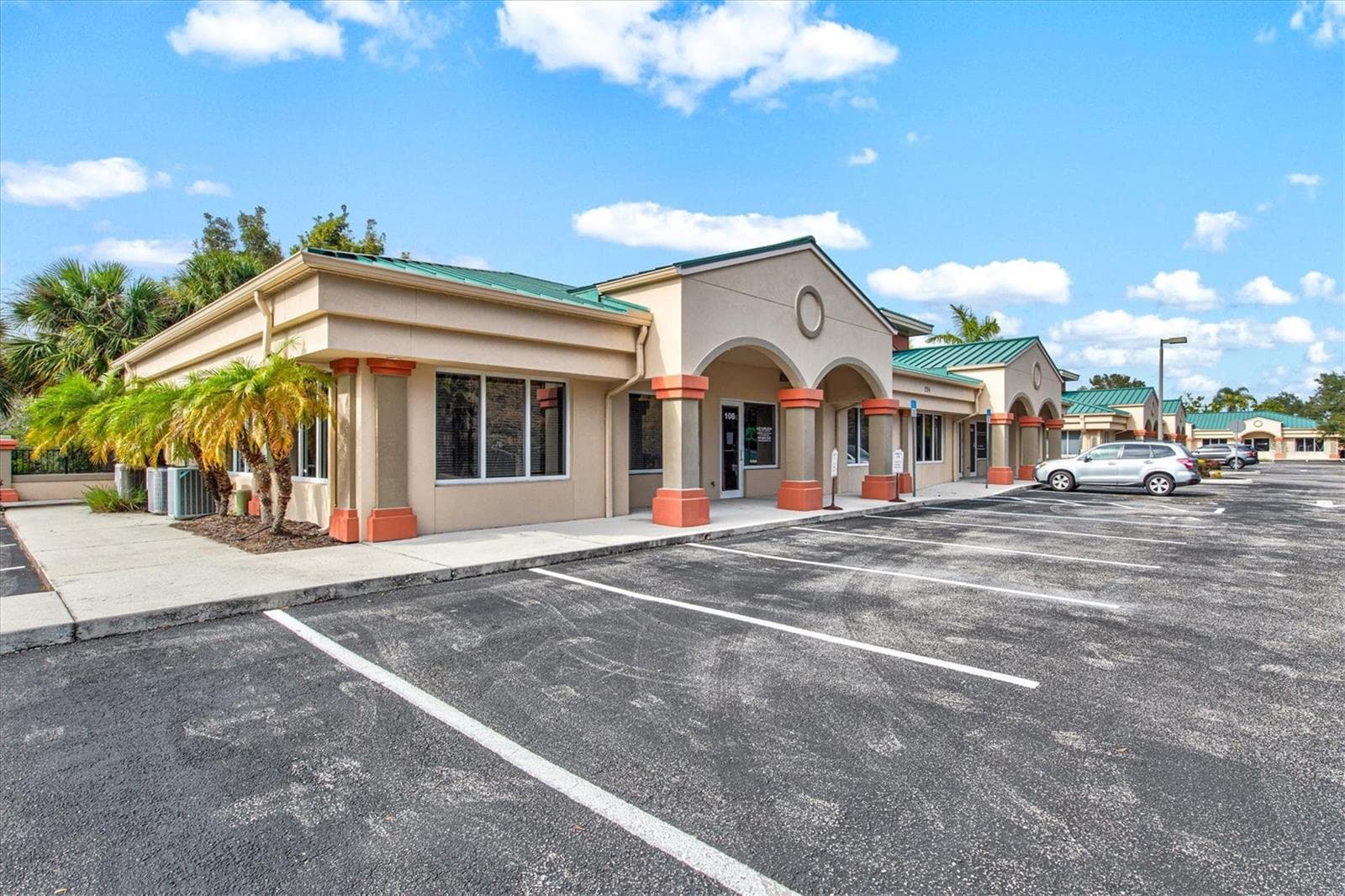 234 N RHODES AVE #105