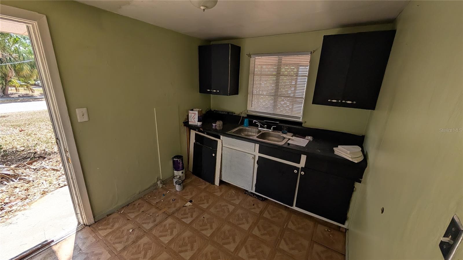 Duplex at 2801 W CLEVELAND ST, TAMPA, photo 36 of 68