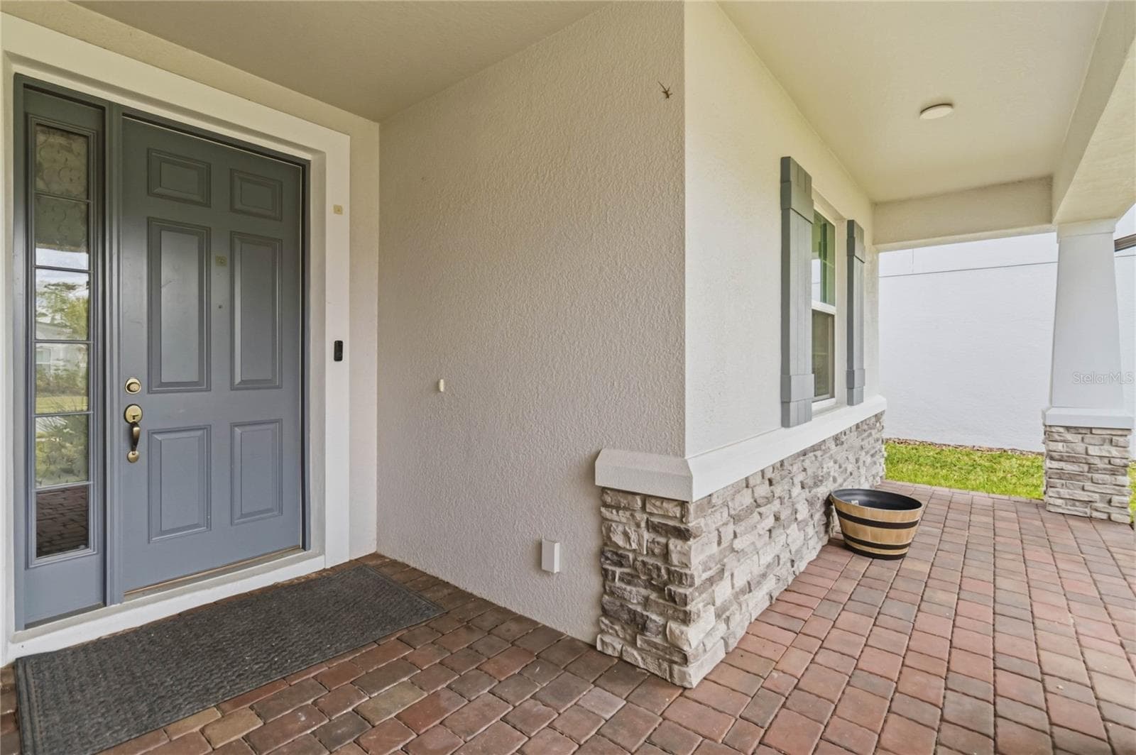 Single Family Residence at 2510 CEDAR SHAKE CT, OVIEDO, photo 3 of 45
