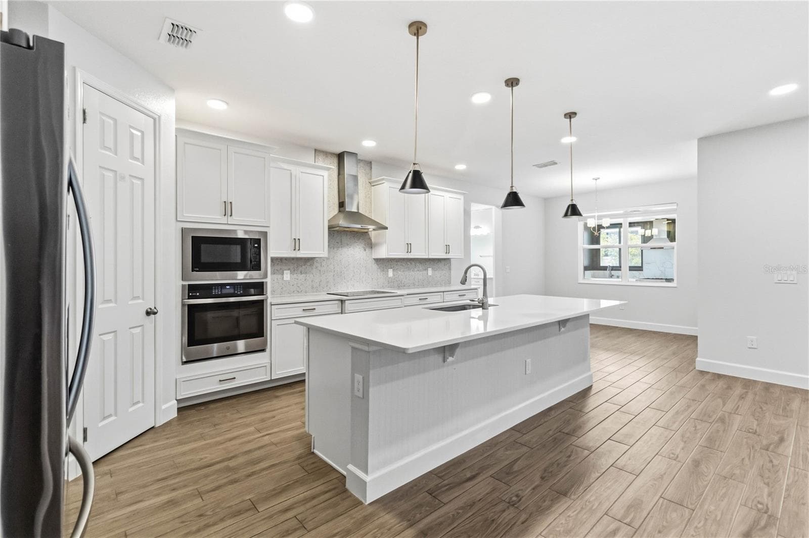 Single Family Residence at 2510 CEDAR SHAKE CT, OVIEDO, photo 10 of 45