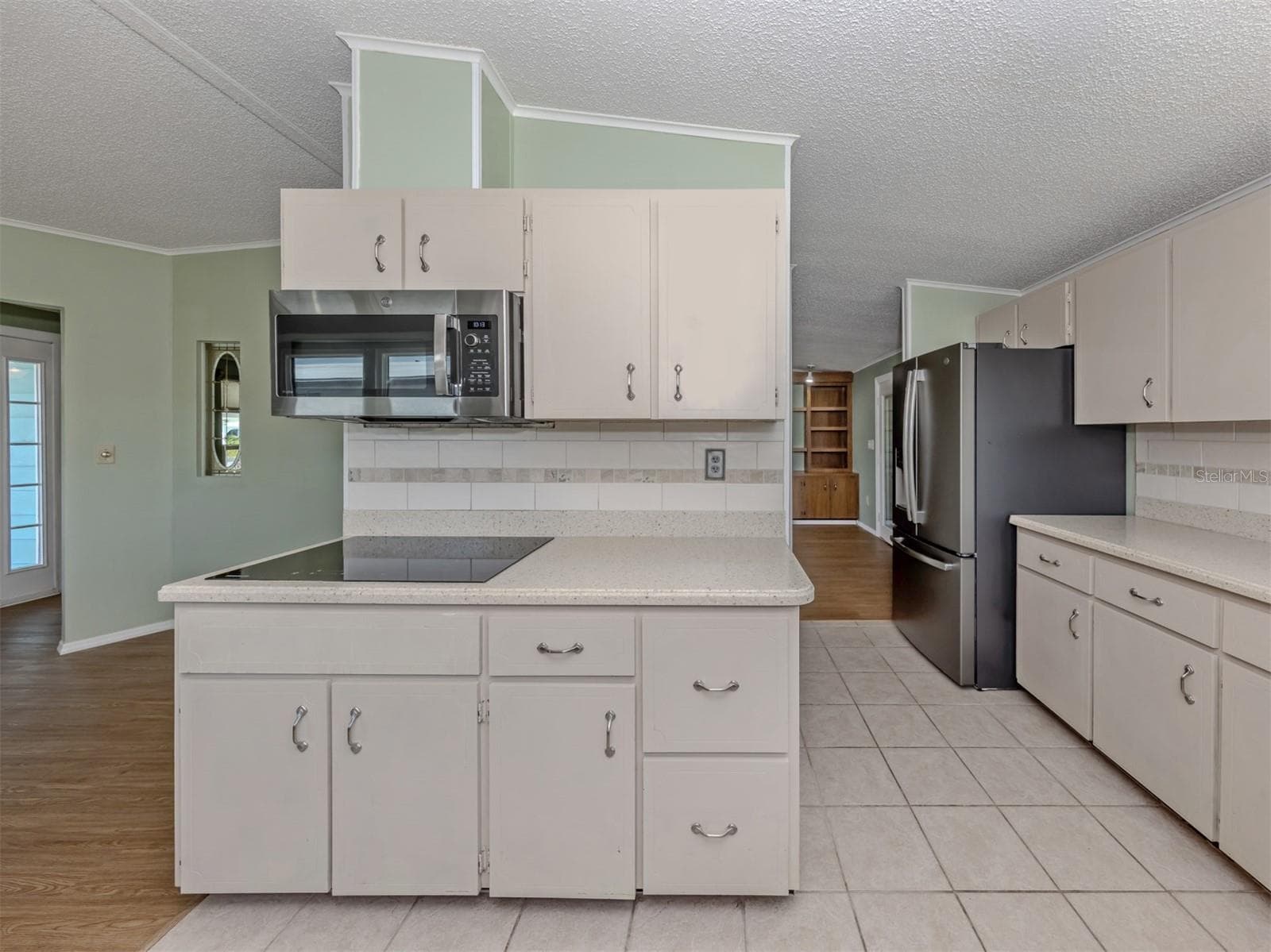 Kitchen - 592 PORTSIDE DR, NORTH PORT