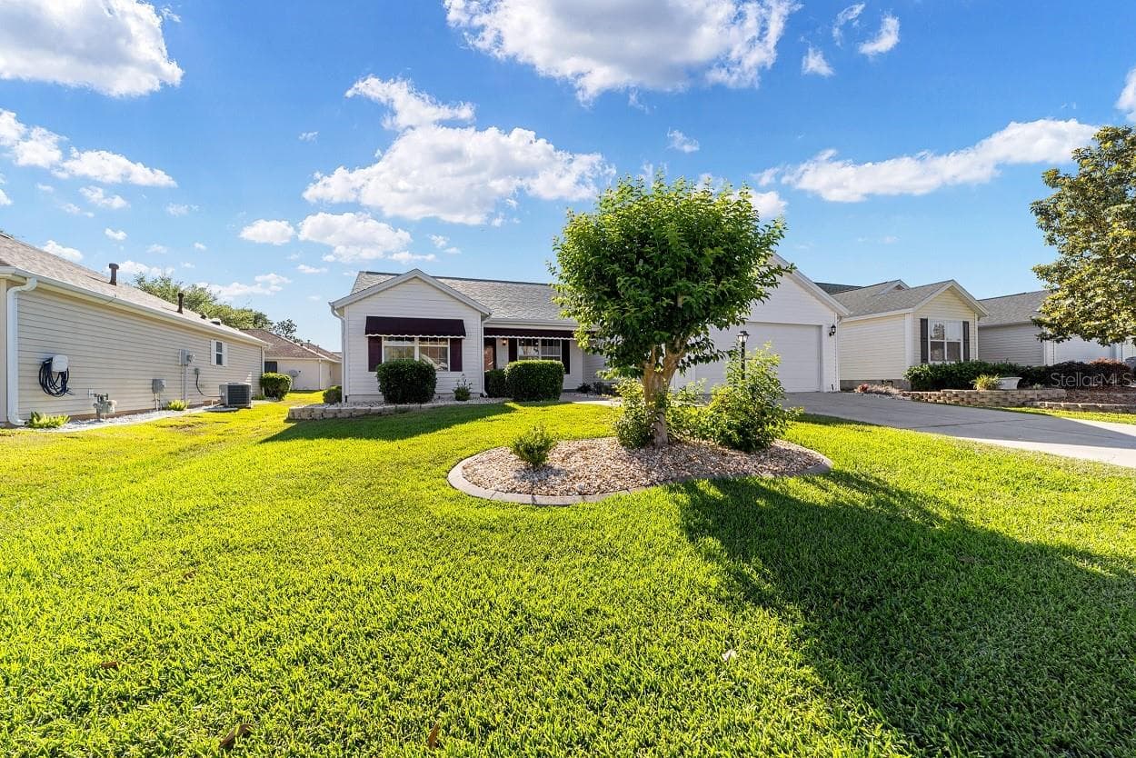 Single Family Residence at 17637 SE 80TH ALTAMAHA CT, THE VILLAGES, photo 2 of 20