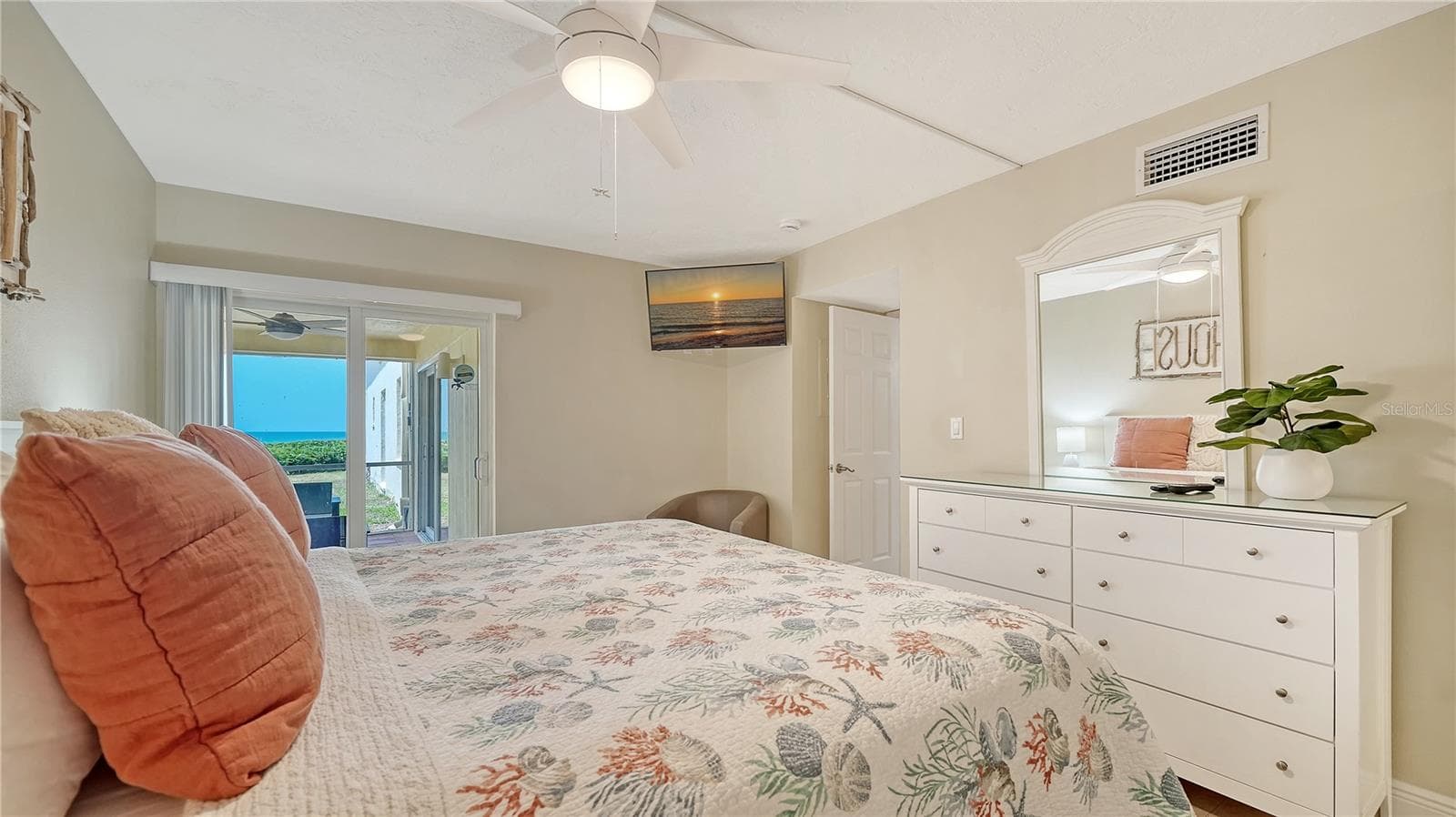 Condominium at 5311 GULF OF MEXICO DR #5, LONGBOAT KEY, photo 19 of 40