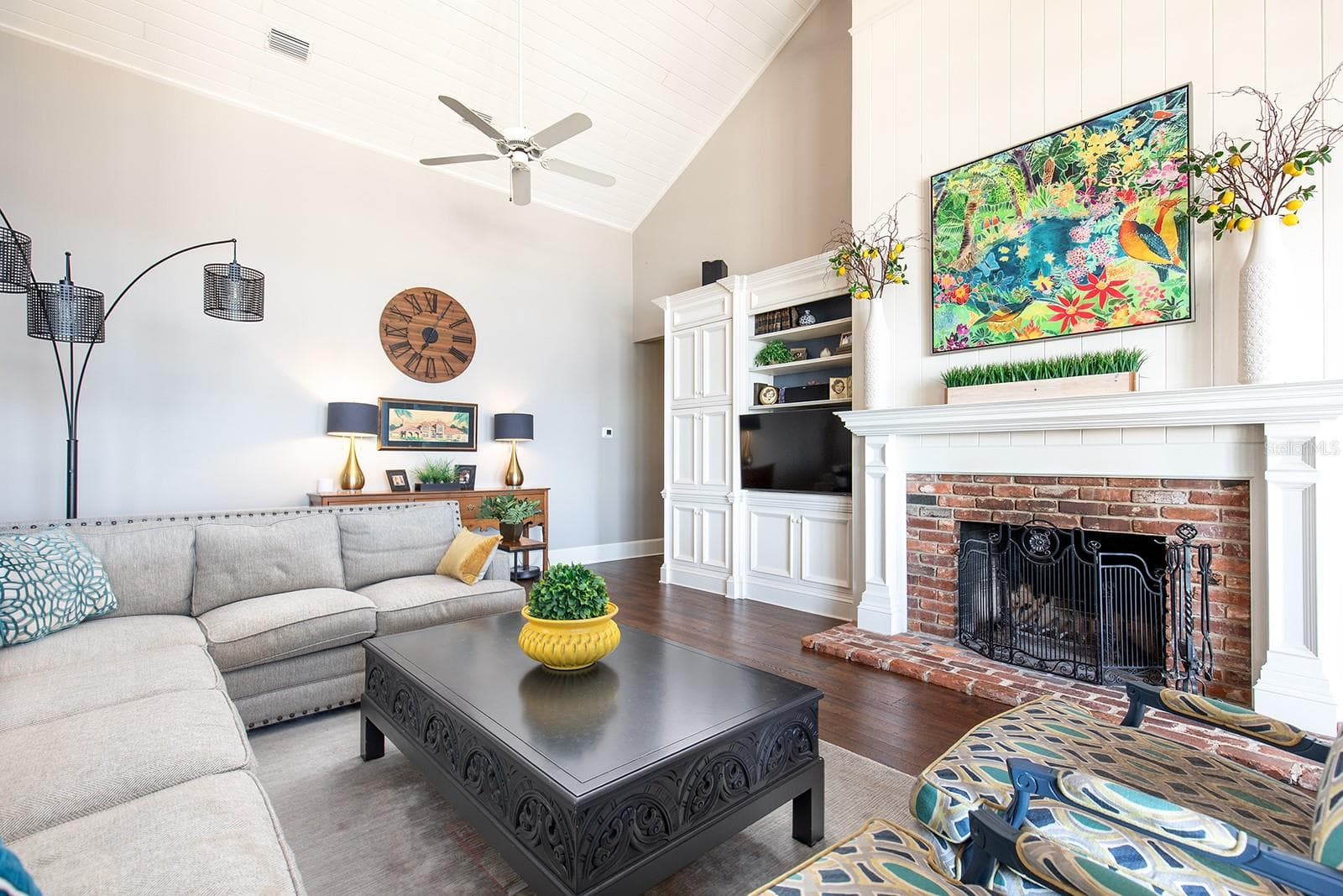 Seamless space for entertaining or large gatherings. - 1351 N CLASSIC CT, LONGWOOD