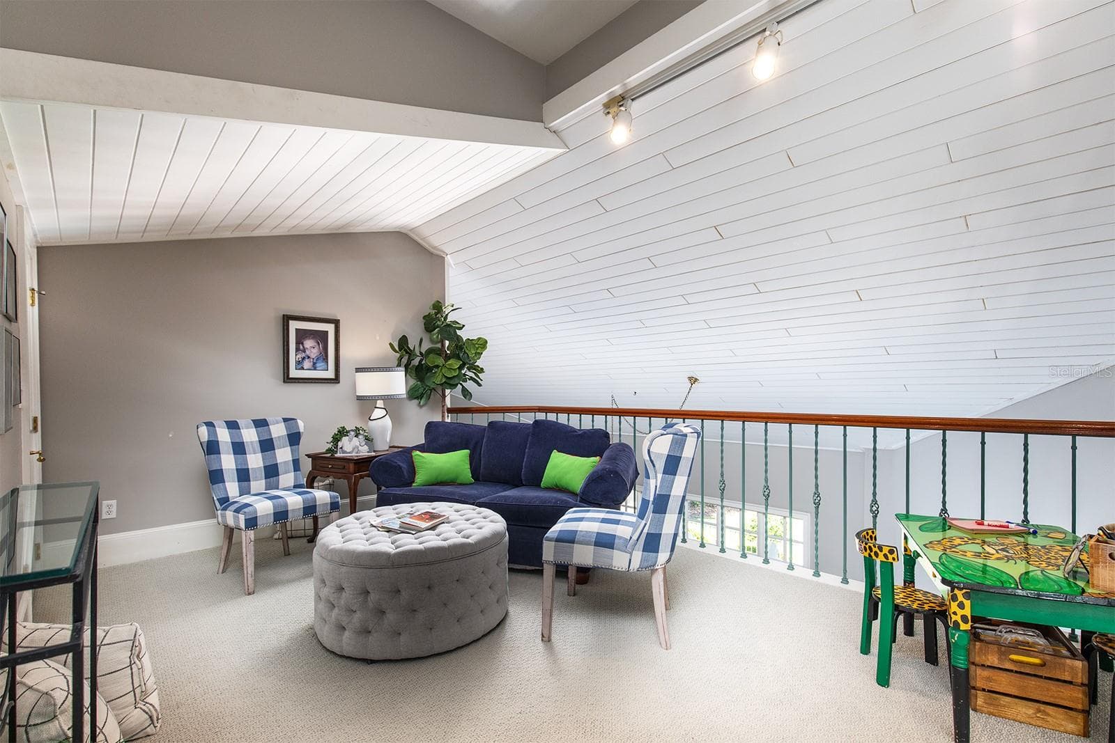 Over 175 sq feet in the loft. Perfect for so many uses or functions. There is a bedroom and bathroom up here as well. This could be another office, studio or workout room. - 1351 N CLASSIC CT, LONGWOOD