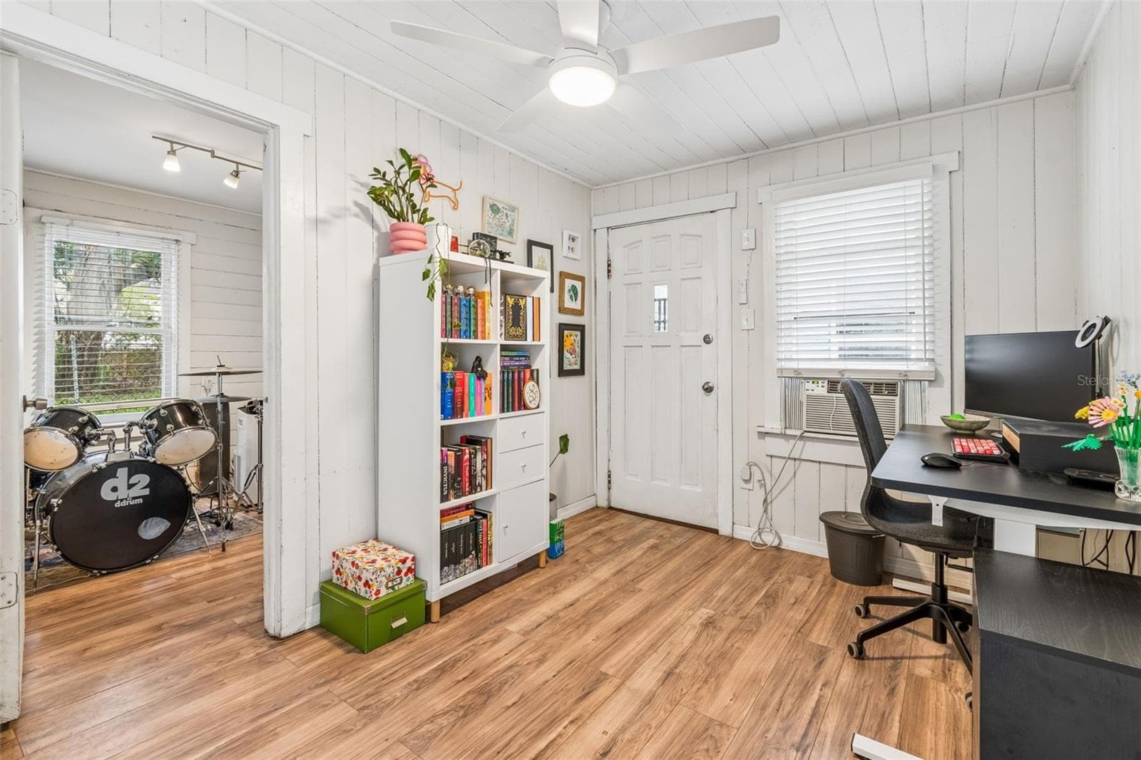 Guest House - 1220 E EMMA ST, TAMPA