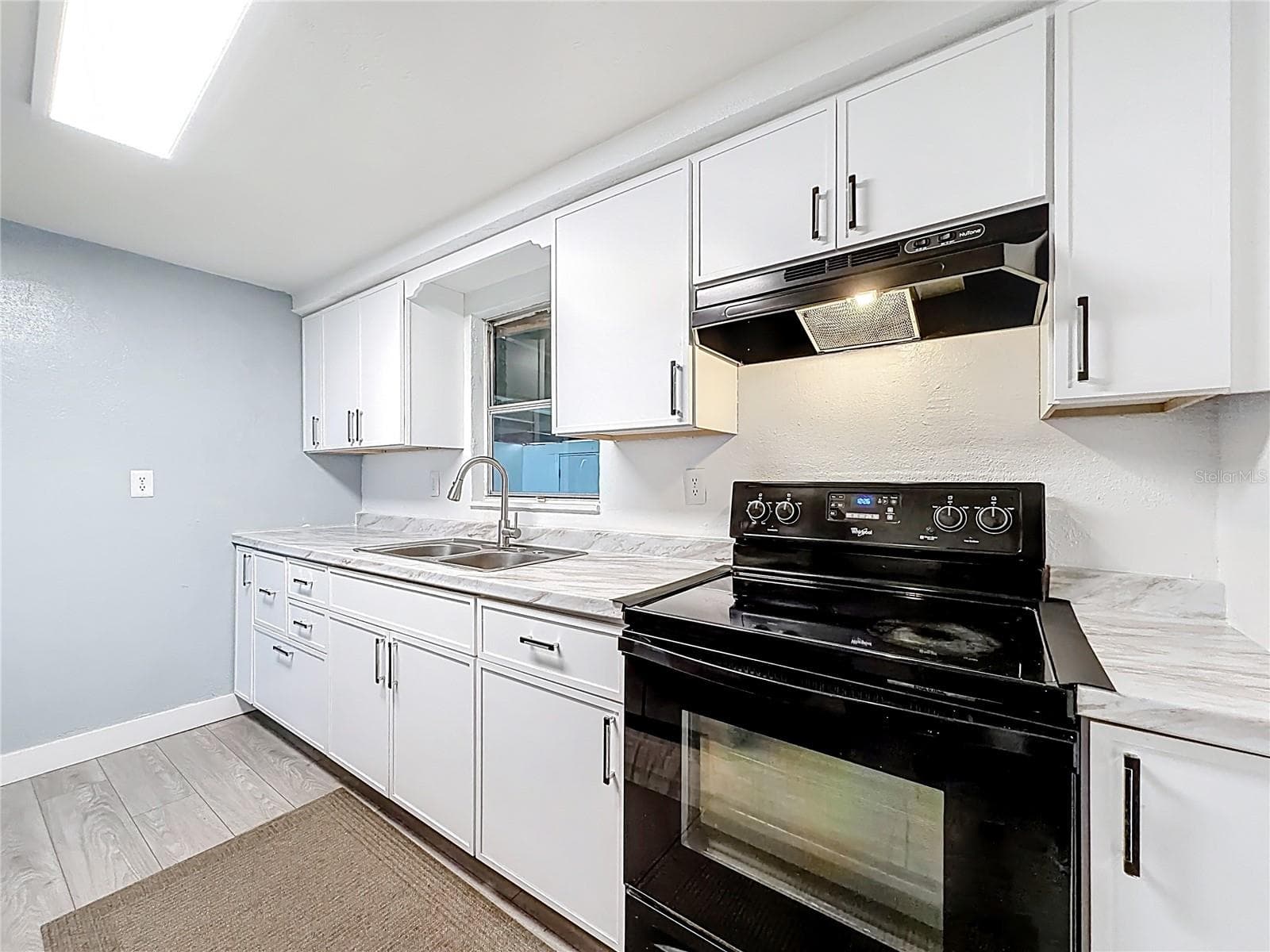 Single Family Residence at 544 MERCURY AVE, ORLANDO, photo 6 of 55