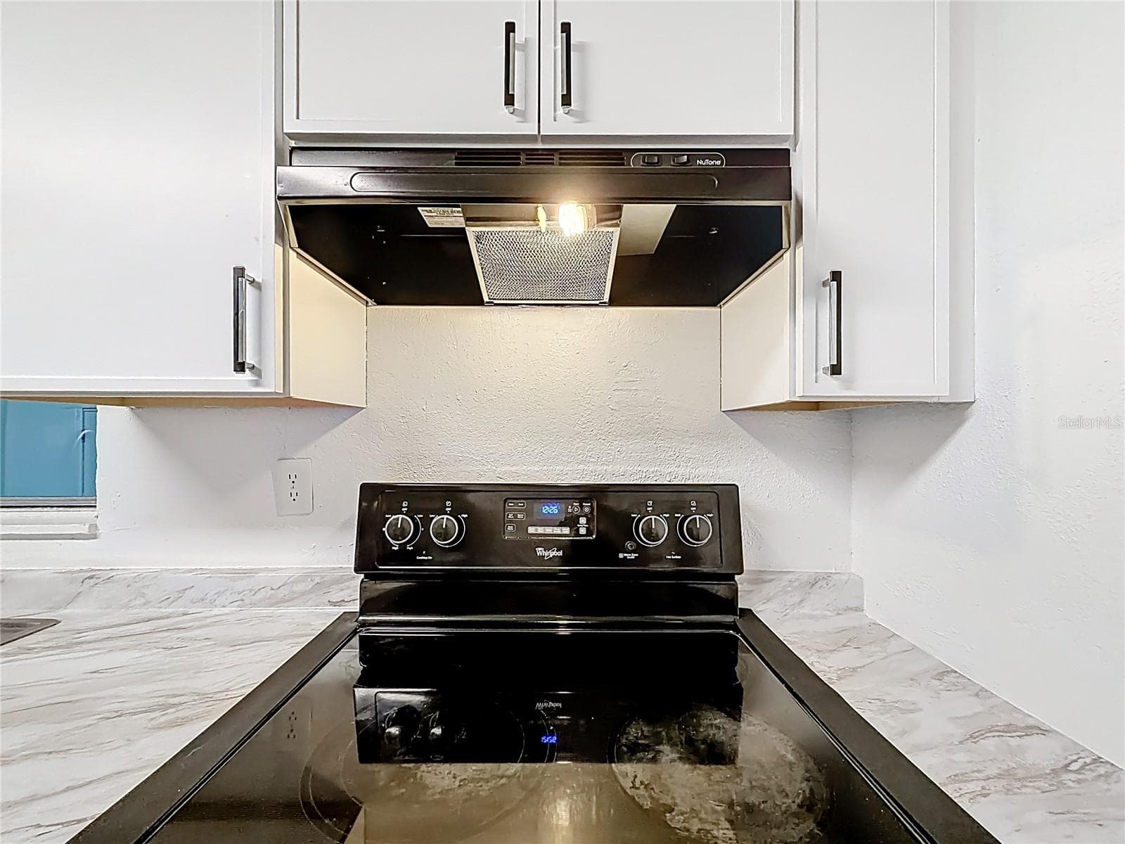 Single Family Residence at 544 MERCURY AVE, ORLANDO, photo 12 of 55