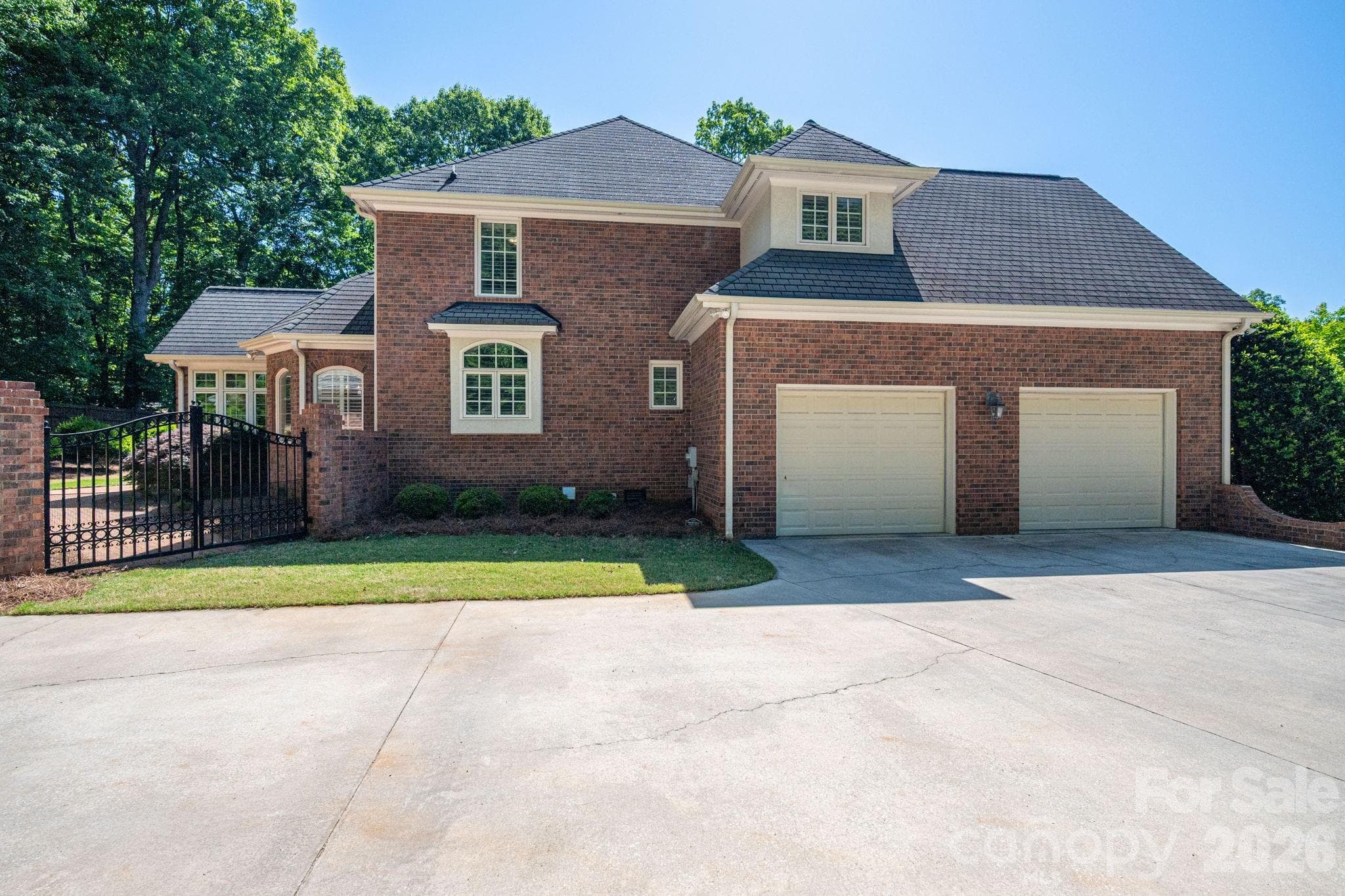 Single Family Residence at 110 Elizabeth Court, Mount Holly, photo 3 of 47