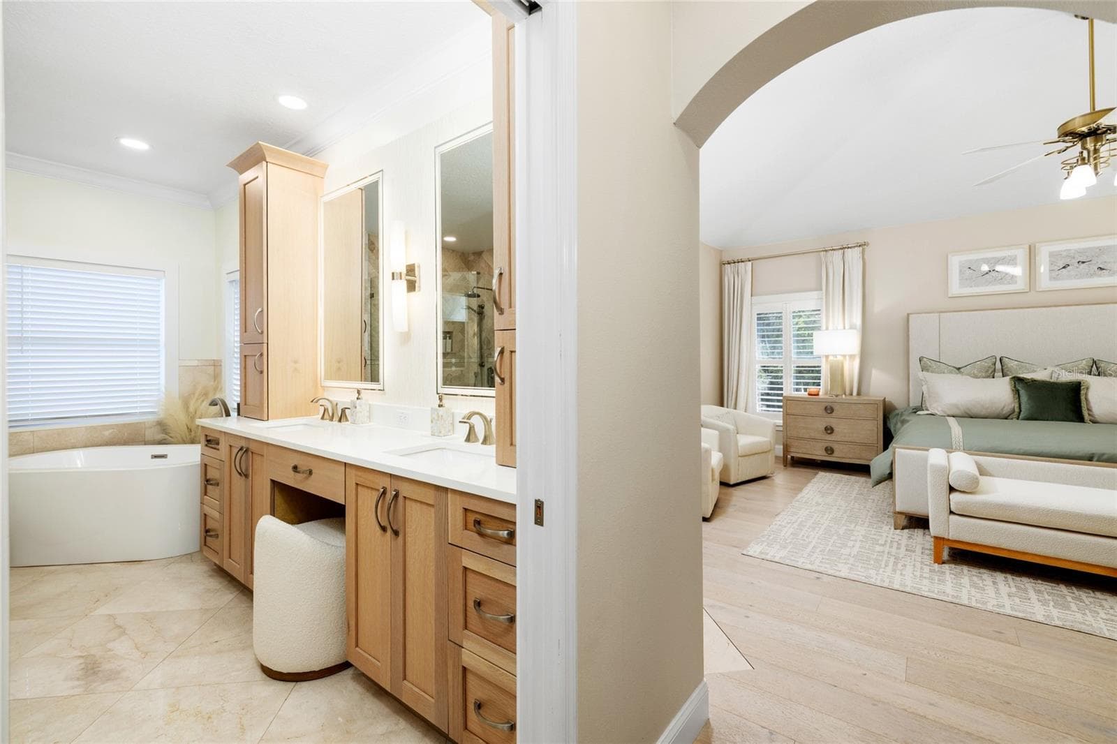 Master Bath - 9642 GRETNA GREEN DR, TAMPA