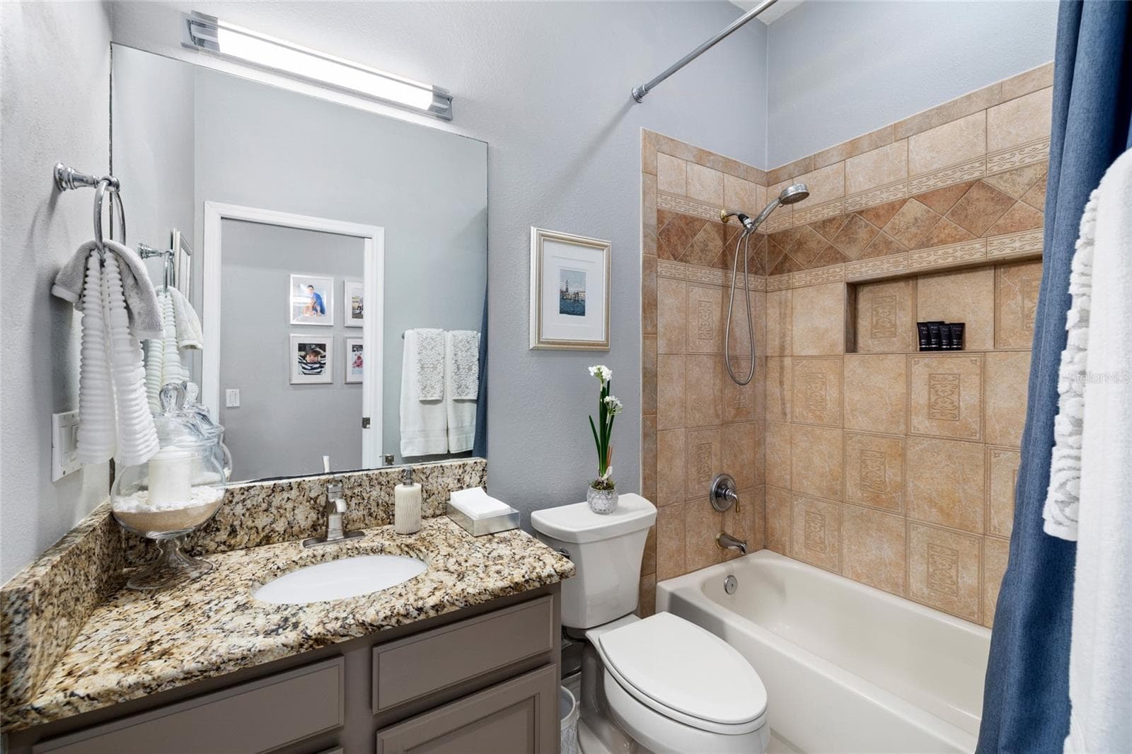 Downstairs Hall Bath - 9642 GRETNA GREEN DR, TAMPA