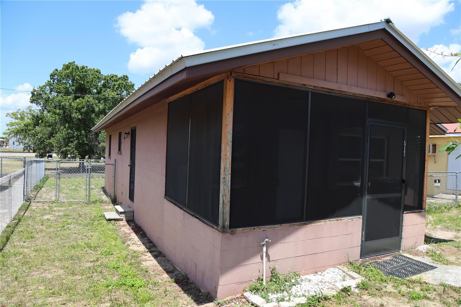 Single Family Residence at 517 HARRIS ST, SEBRING, photo 5 of 20