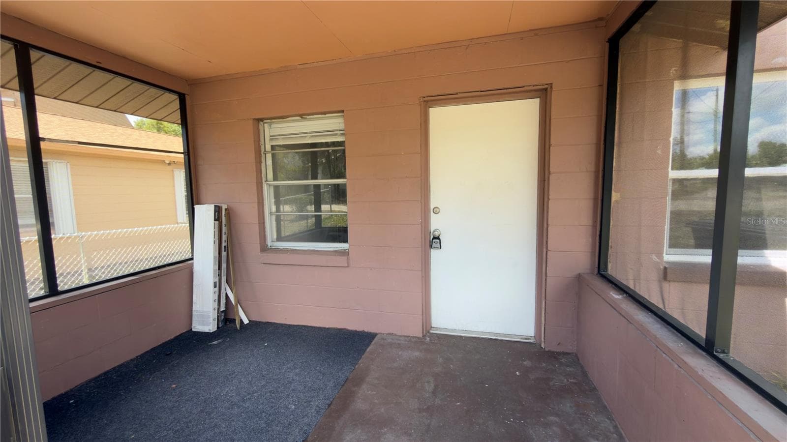 Single Family Residence at 517 HARRIS ST, SEBRING, photo 6 of 20