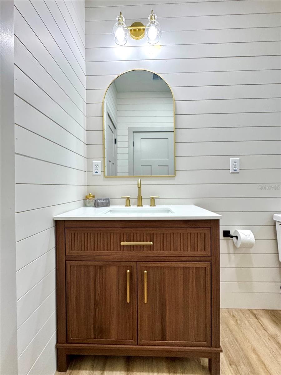Unit 1 Primary bathroom - 1306 NW 8TH ST #1 & 2, OCALA