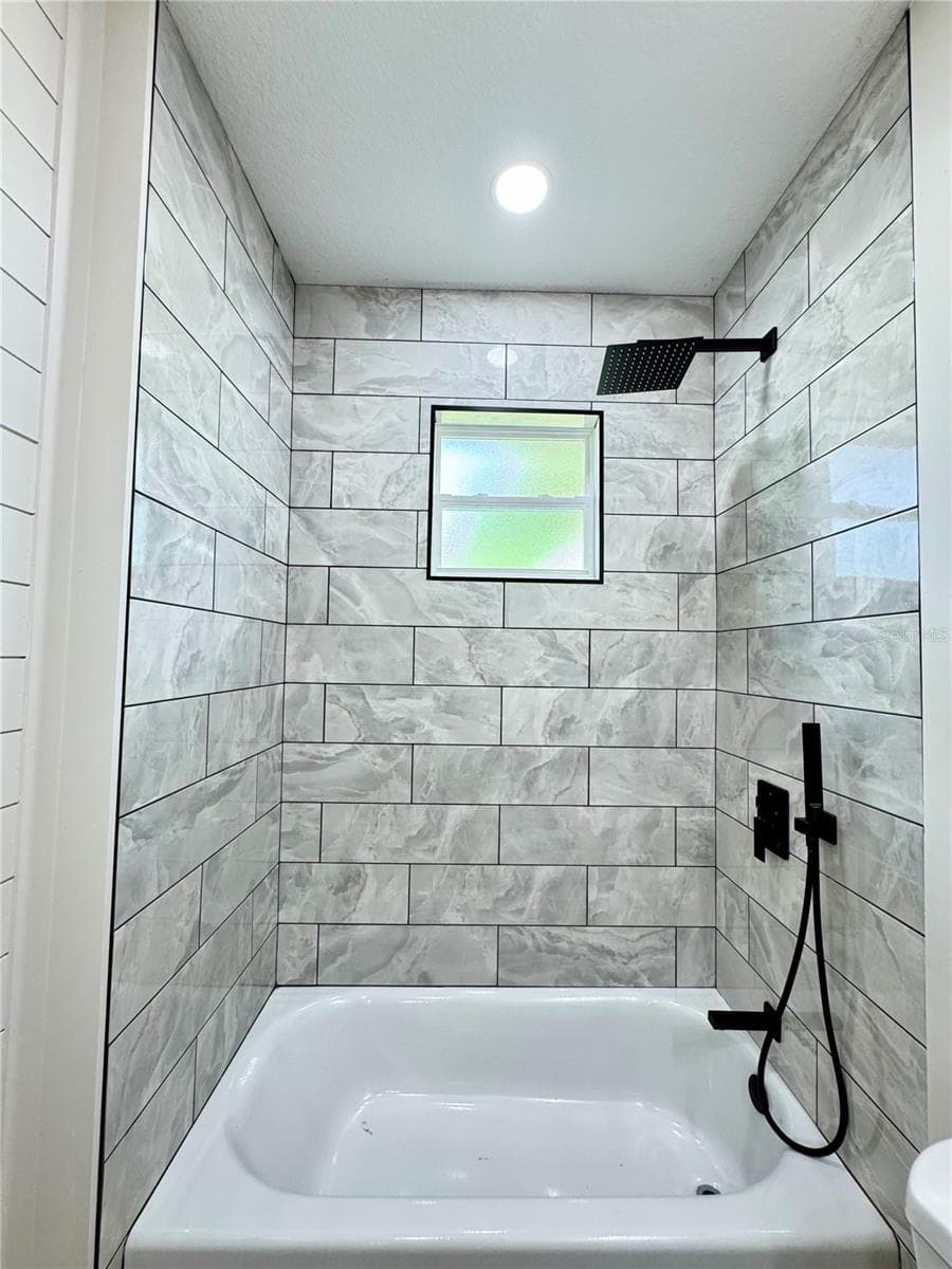 Unit 1 bathroom 2 - 1306 NW 8TH ST #1 & 2, OCALA