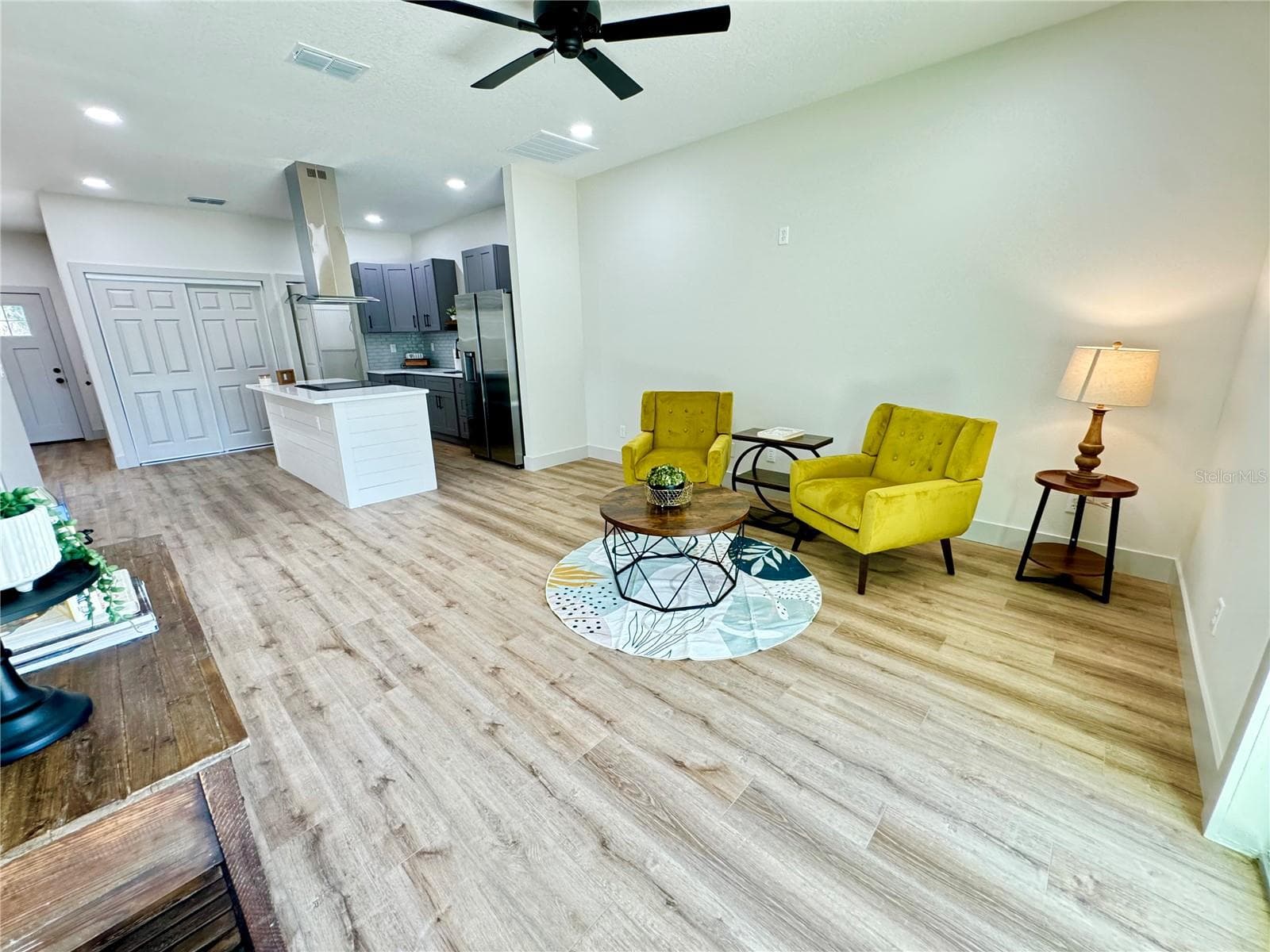 Unit 2 living room - 1306 NW 8TH ST #1 & 2, OCALA