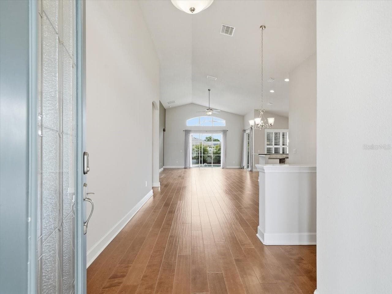 Single Family Residence at 2514 SUMMERDALE CT, CLEARWATER, photo 3 of 65