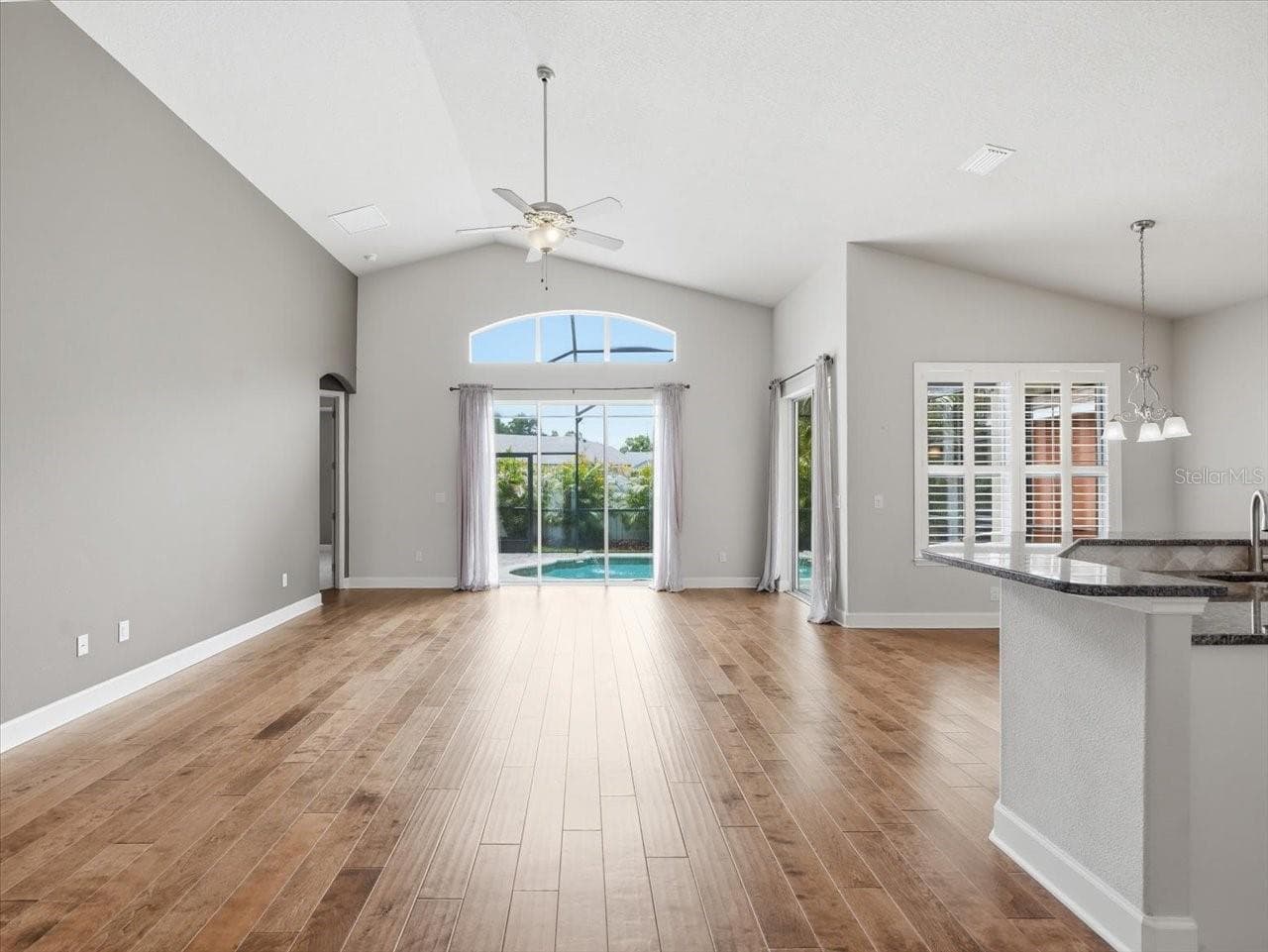 Single Family Residence at 2514 SUMMERDALE CT, CLEARWATER, photo 10 of 65