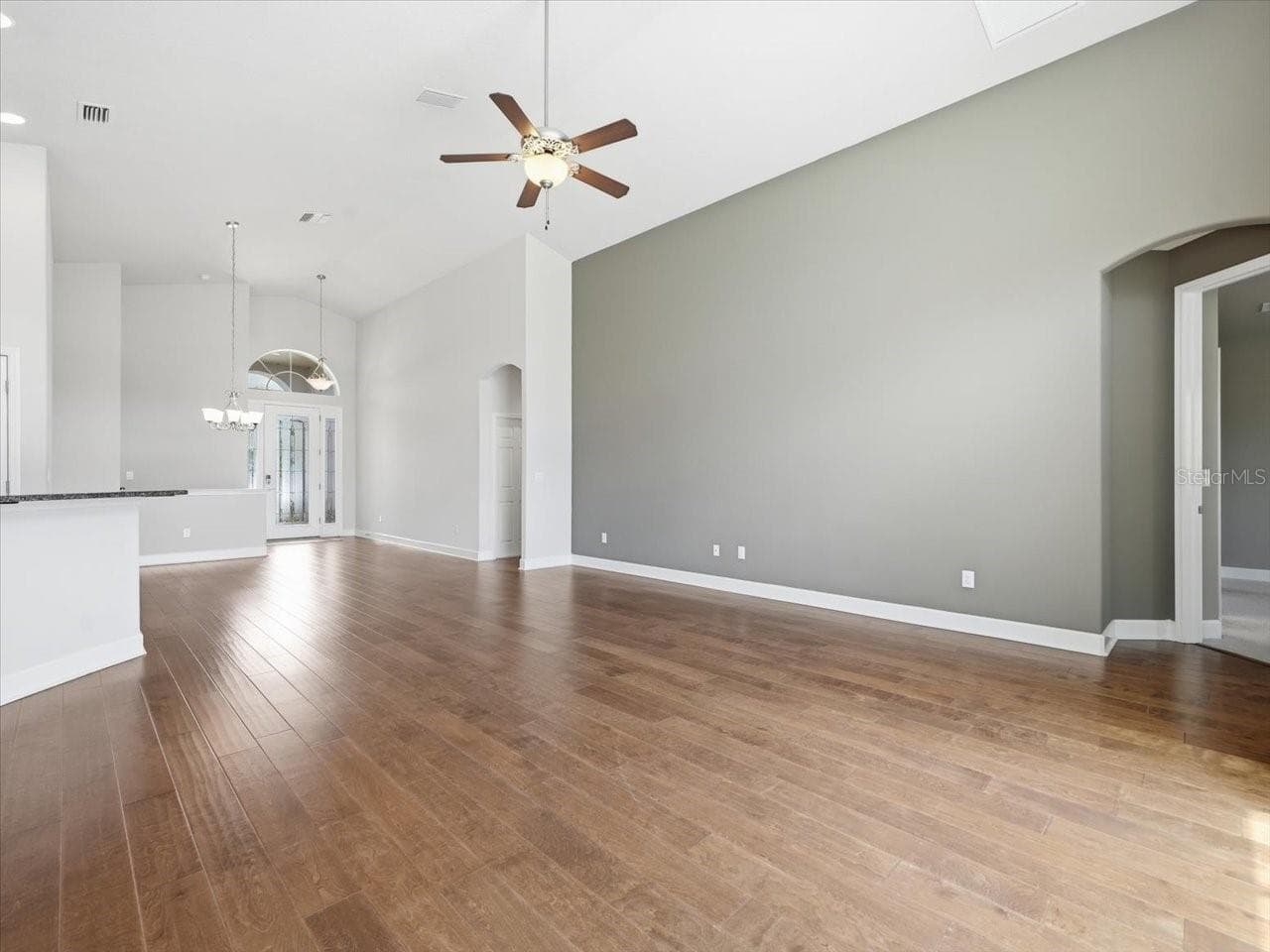 Single Family Residence at 2514 SUMMERDALE CT, CLEARWATER, photo 13 of 65