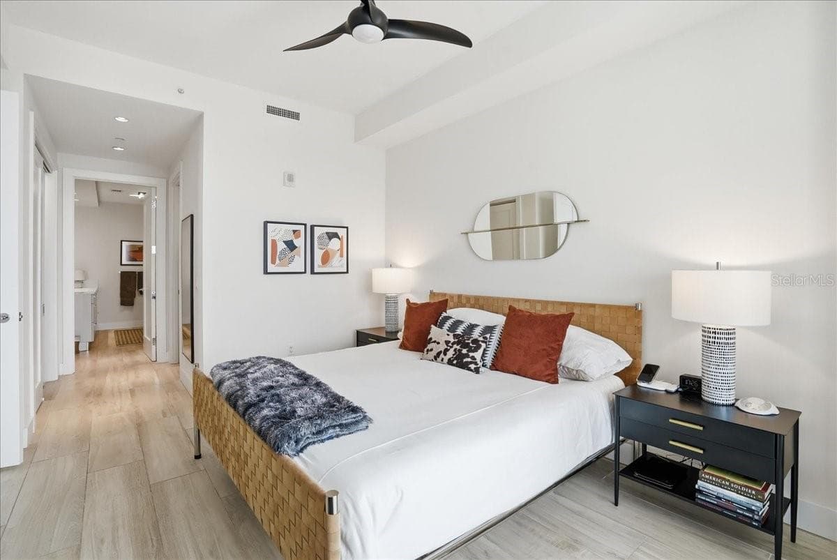 Condominium at 111 S PINEAPPLE AVE #714, SARASOTA, photo 27 of 95