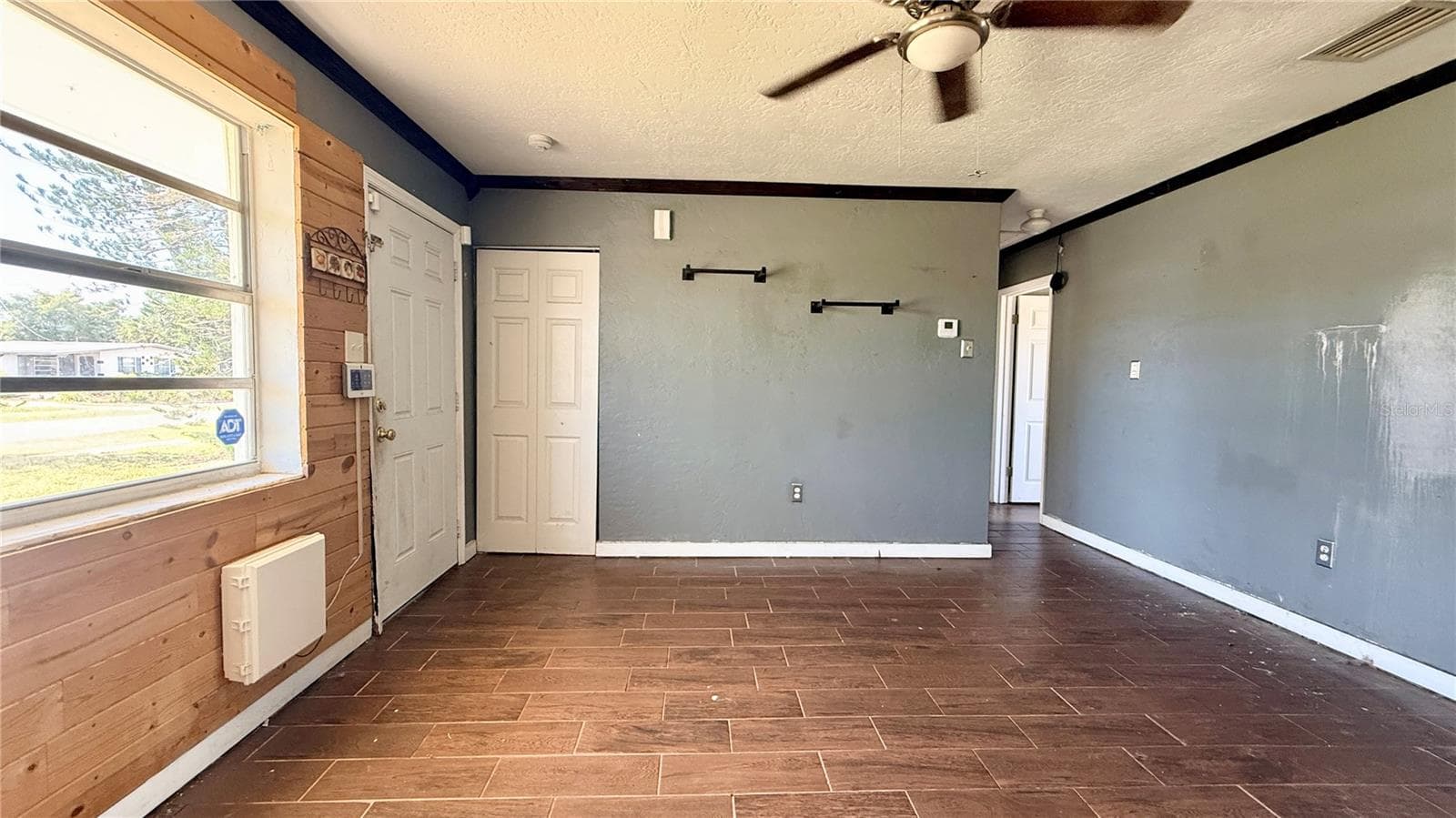 living room - 4448 CHICOPA ST, NORTH PORT