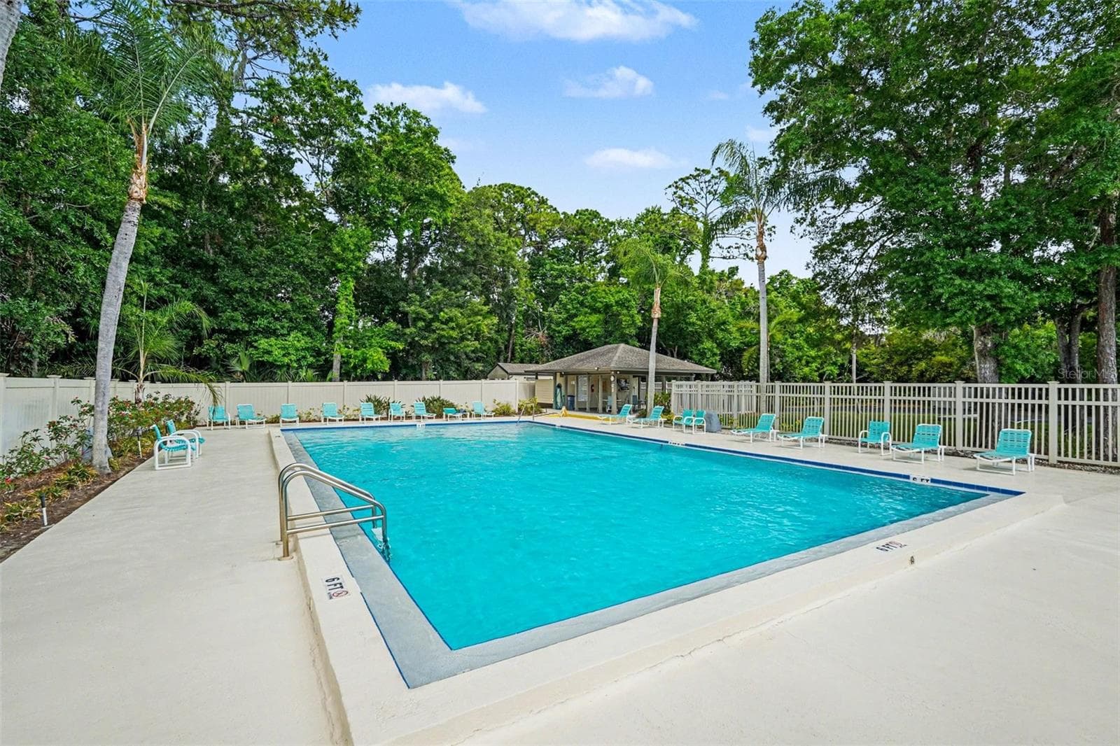 Villa at 10 LESLEY LN, OLDSMAR, photo 4 of 45