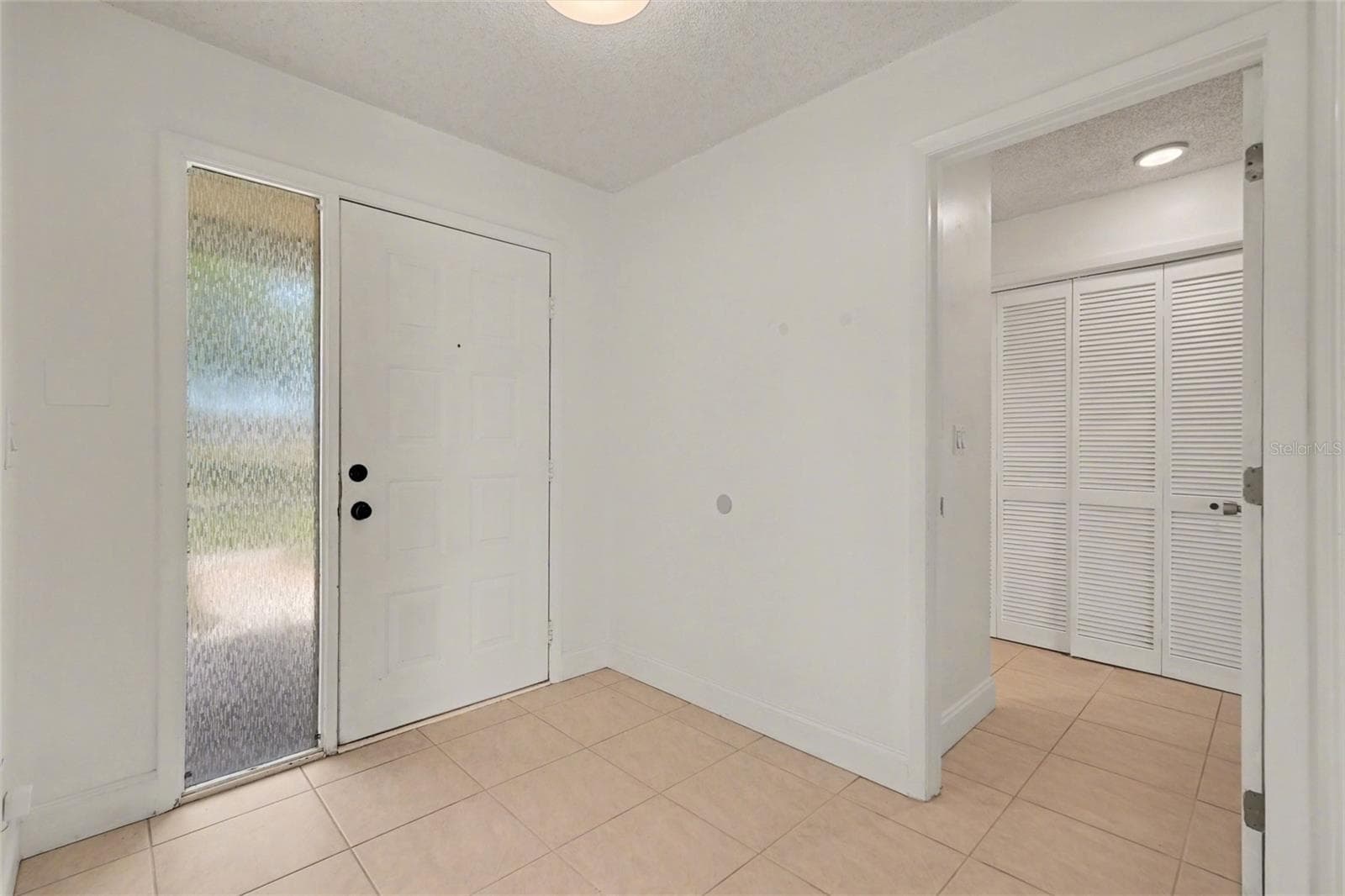 Villa at 10 LESLEY LN, OLDSMAR, photo 11 of 45