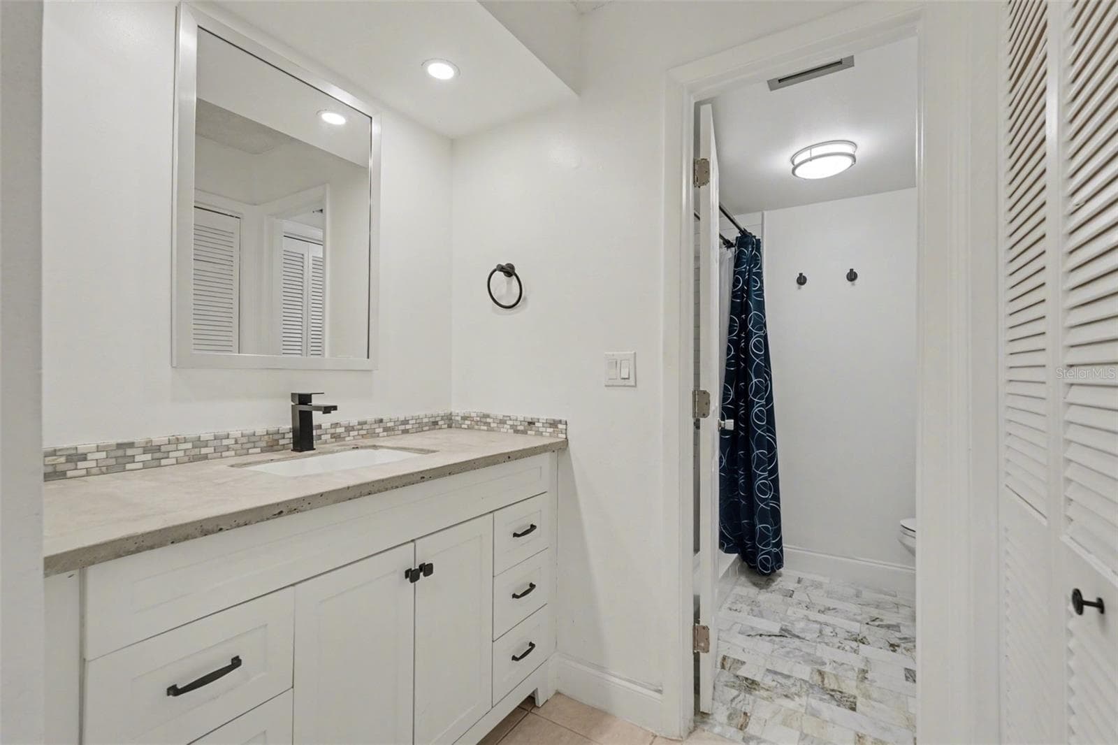 Villa at 10 LESLEY LN, OLDSMAR, photo 19 of 45