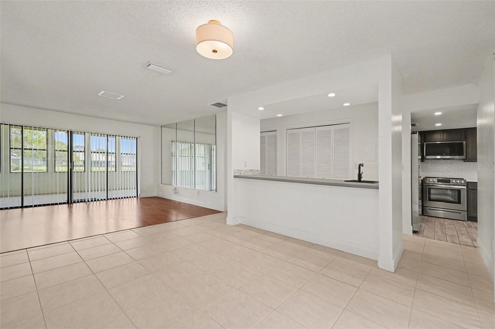 Villa at 10 LESLEY LN, OLDSMAR, photo 21 of 45